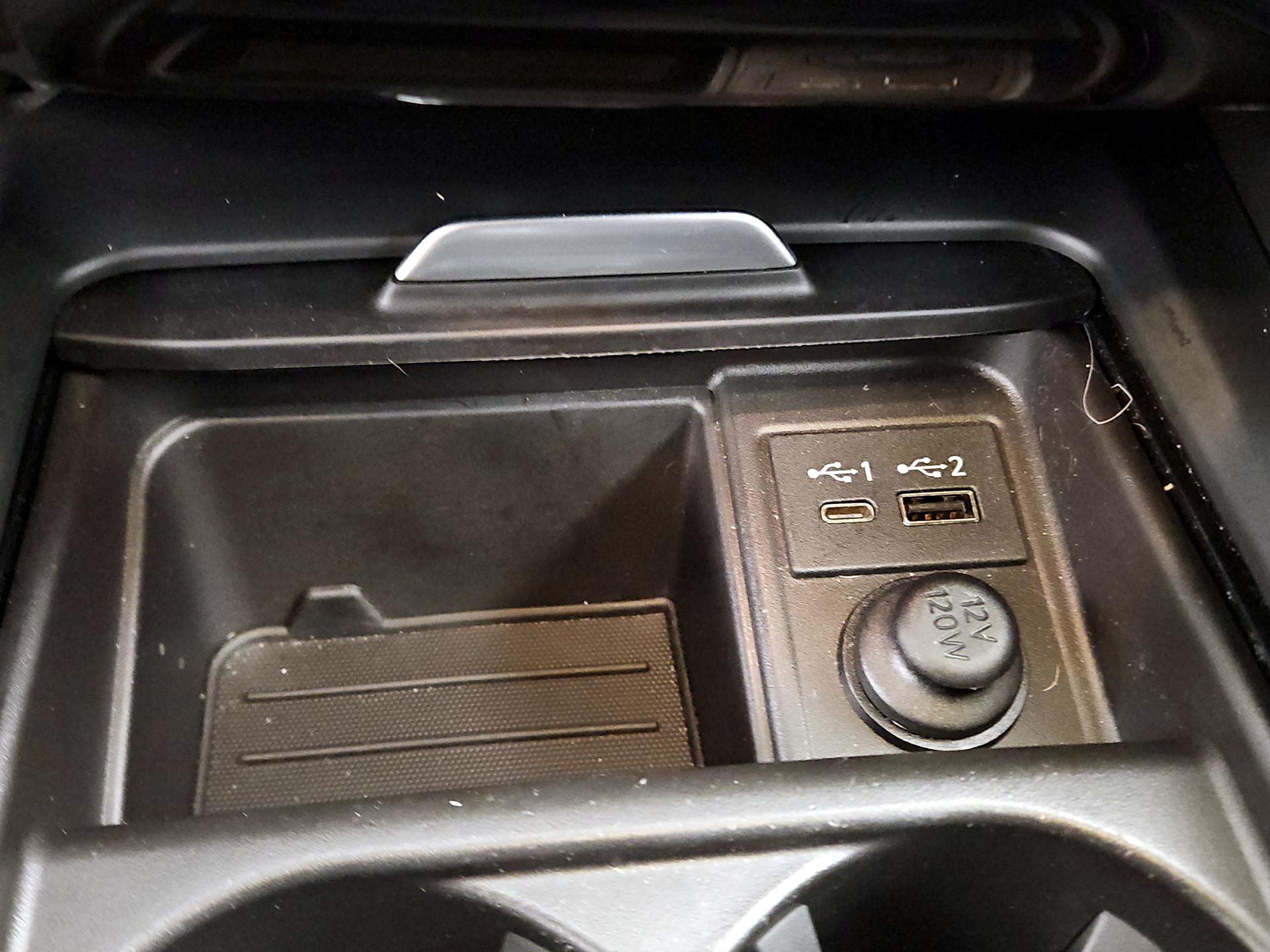 Thumbnail: 2023 INFINITI QX55 - 18