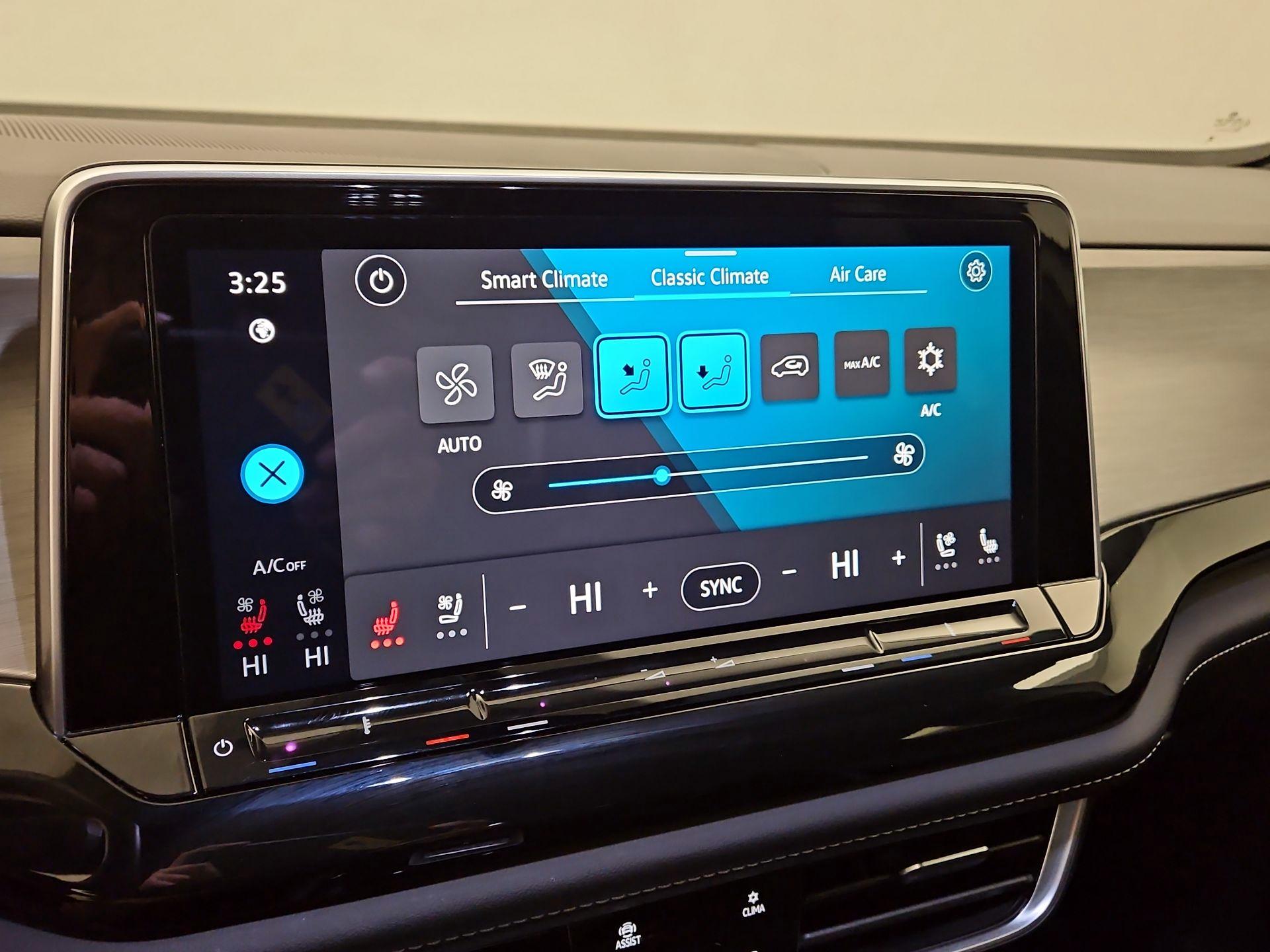 Thumbnail: 2025 Volkswagen Atlas - 16