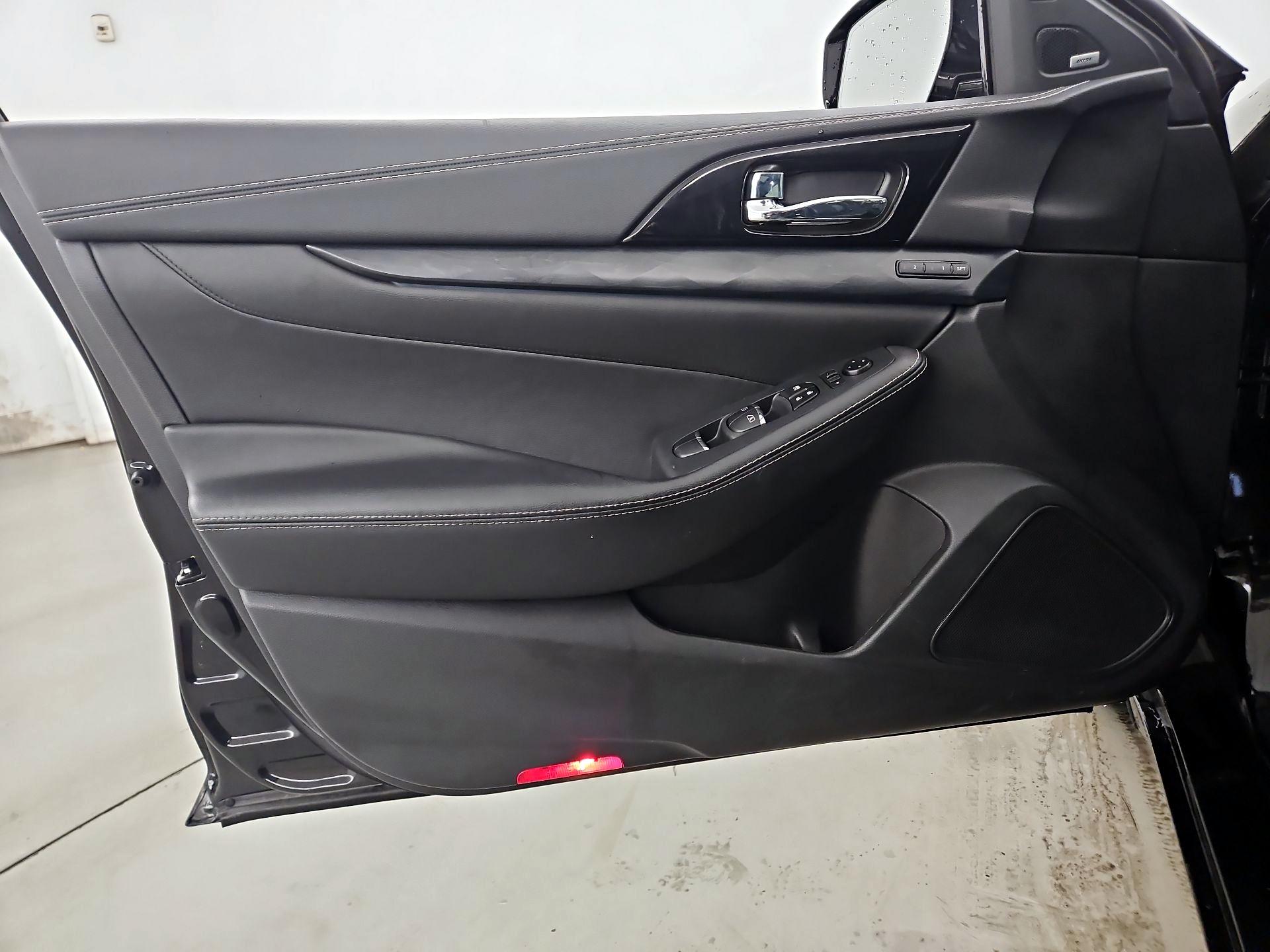 Thumbnail: 2023 Nissan Maxima - 12