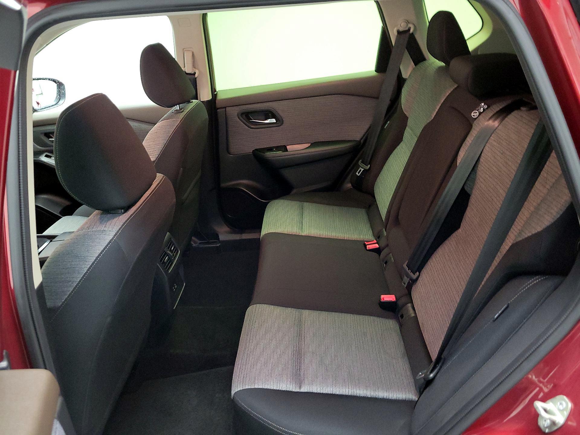 Thumbnail: 2023 Nissan Rogue - 19