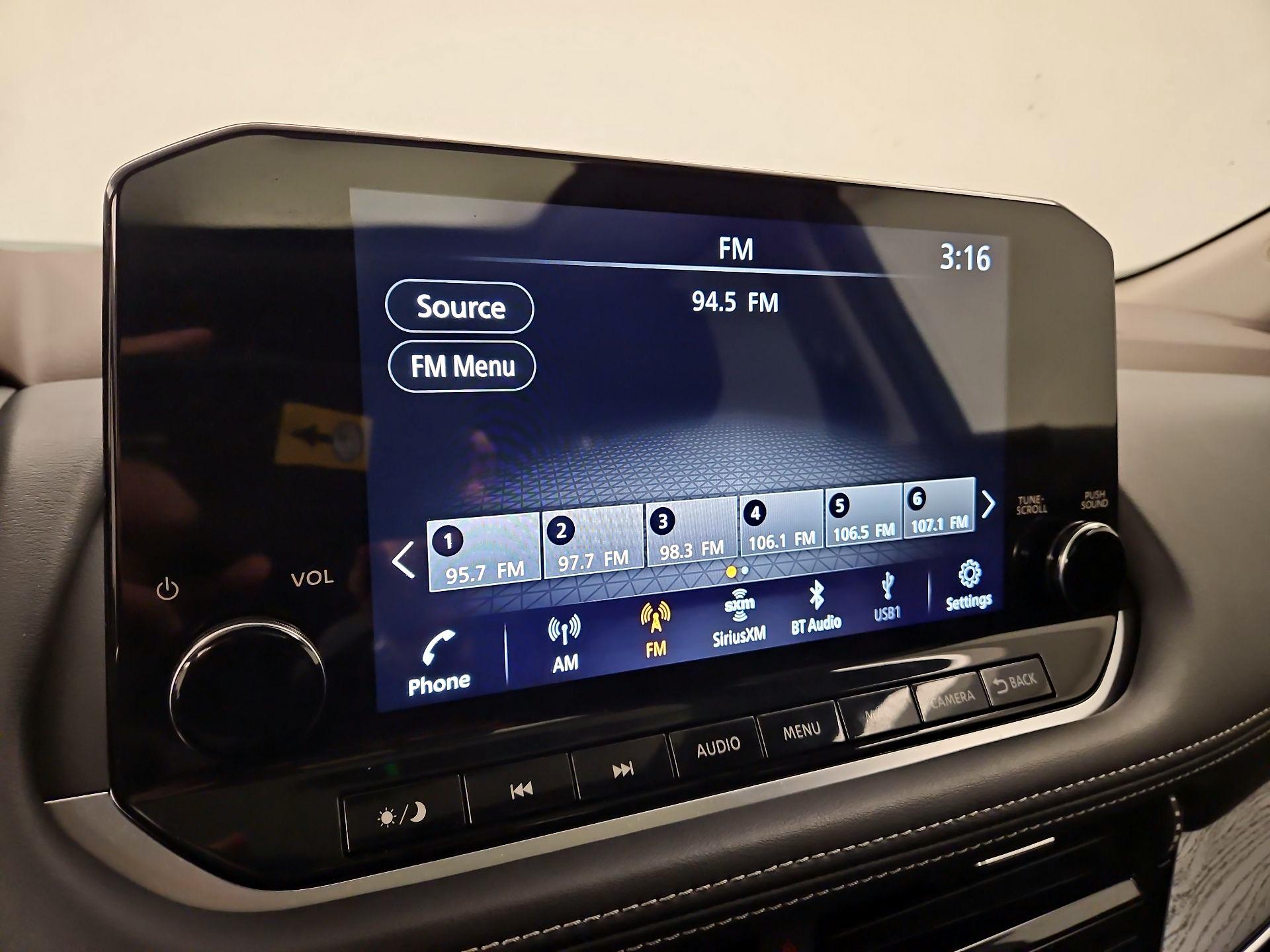 Thumbnail: 2022 Nissan Rogue - 15