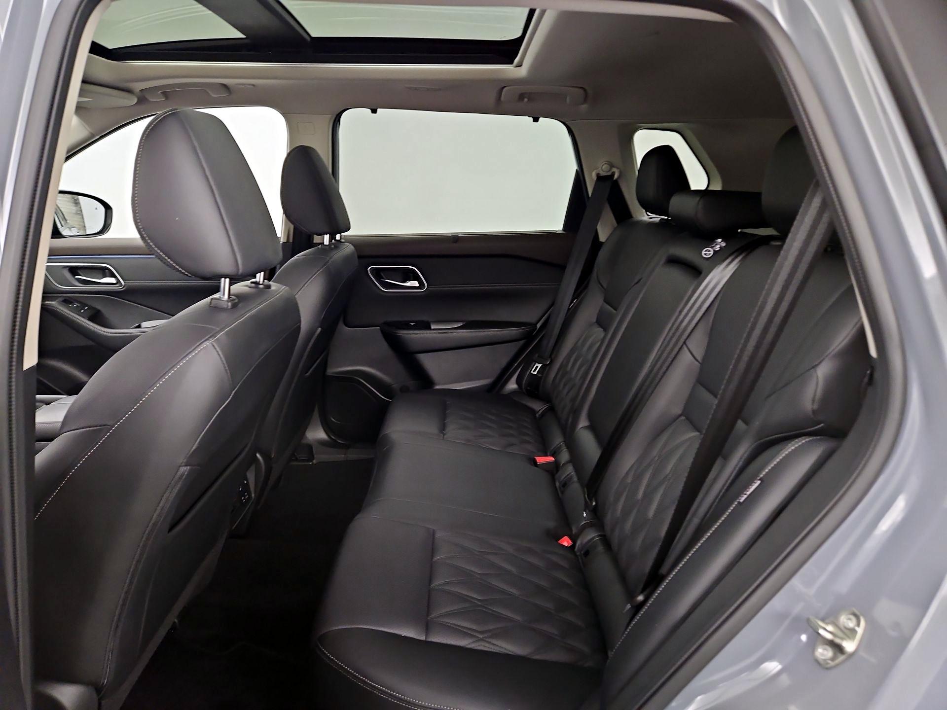 Thumbnail: 2022 Nissan Rogue - 20