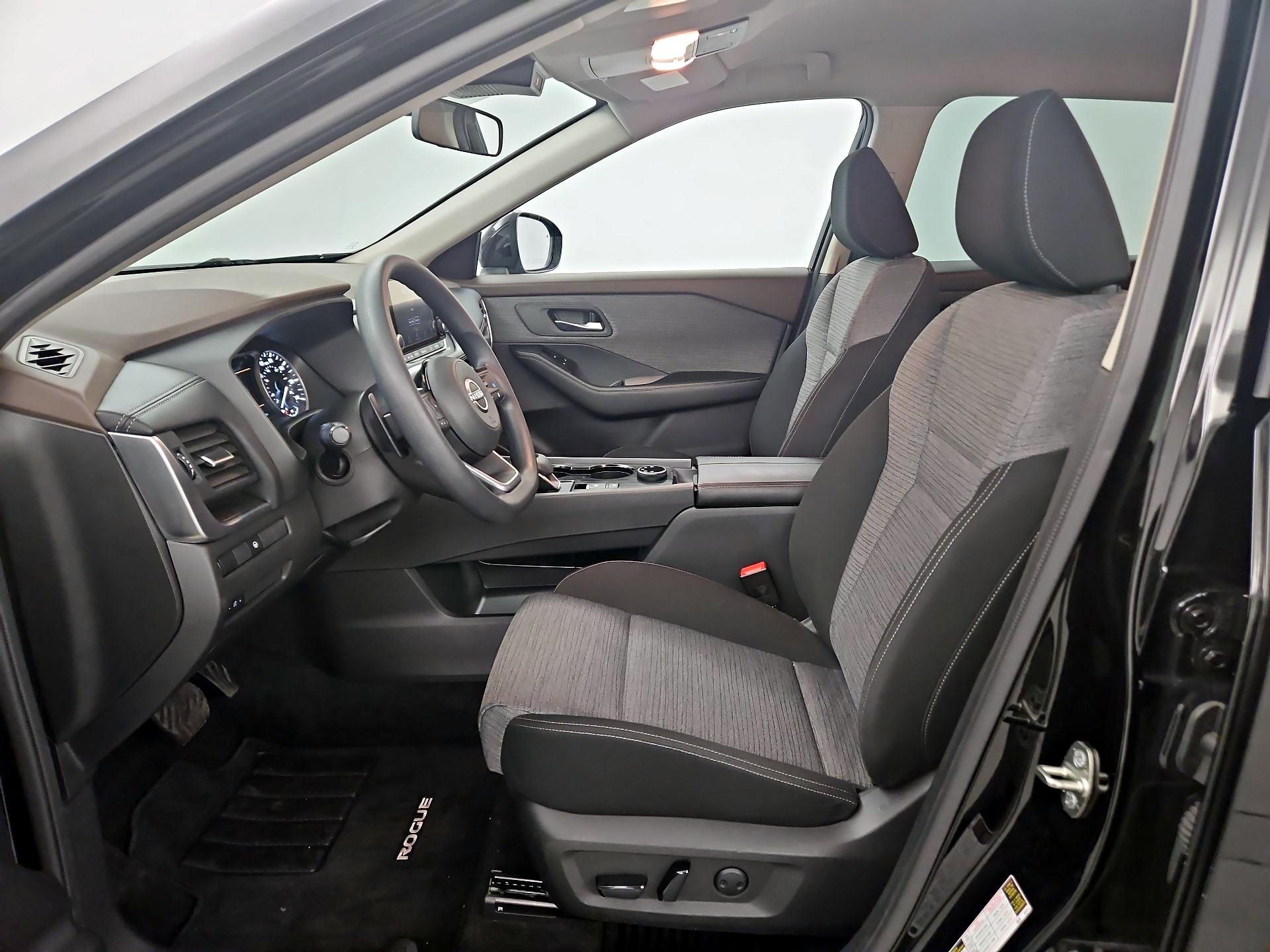 Thumbnail: 2023 Nissan Rogue - 11