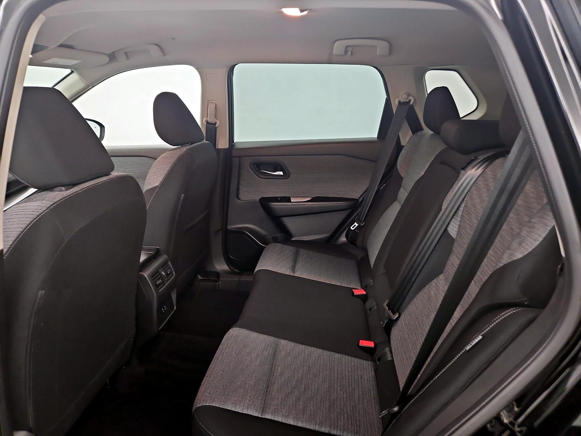 Thumbnail: 2023 Nissan Rogue - 19