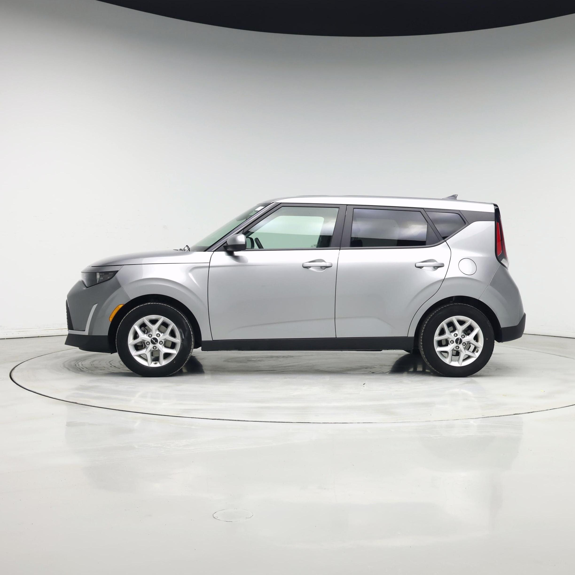 Thumbnail: 2024 Kia Soul - 3