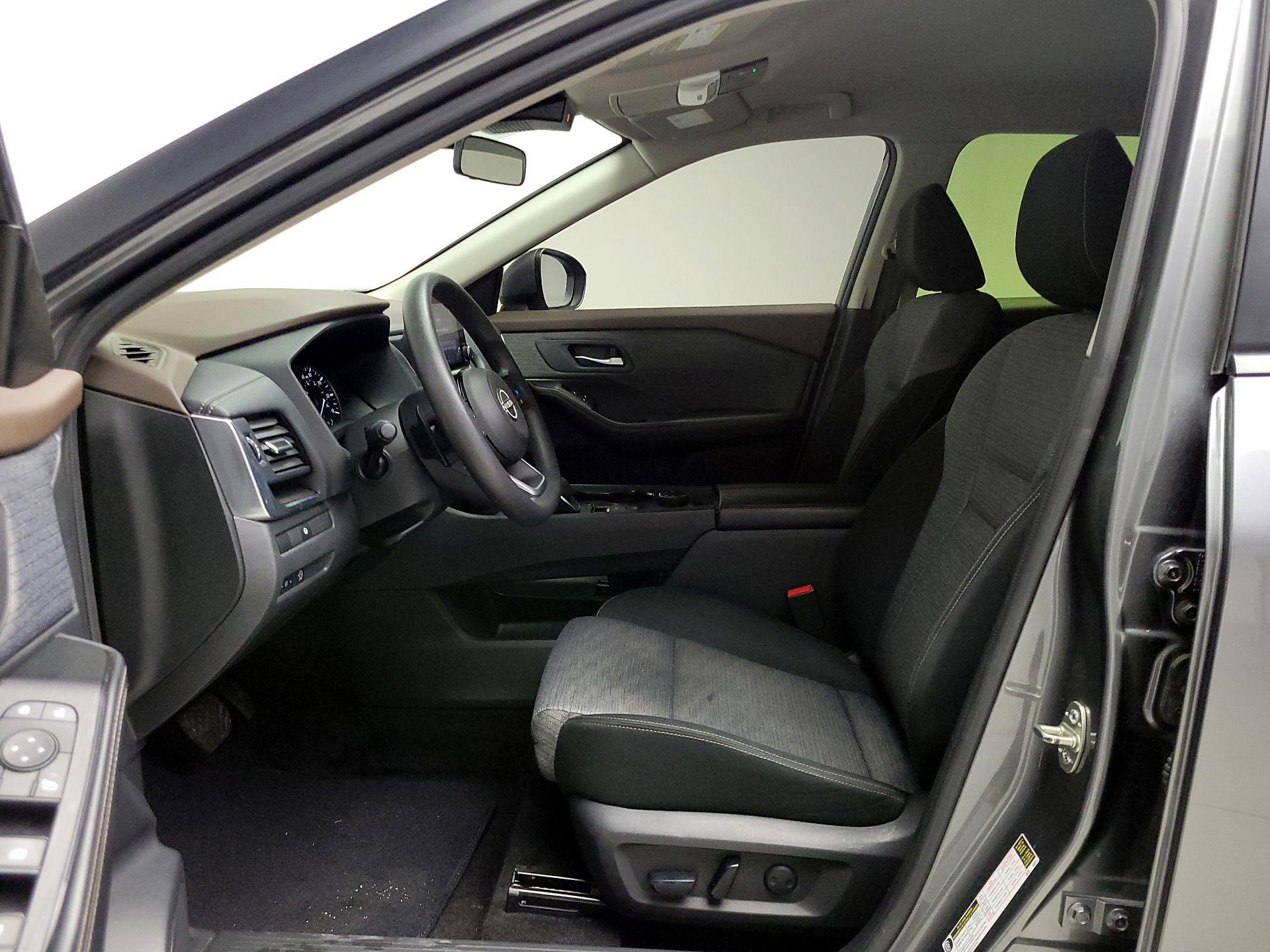 Thumbnail: 2023 Nissan Rogue - 11