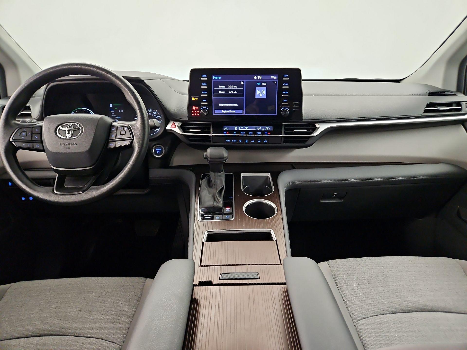 Thumbnail: 2024 Toyota Sienna - 9