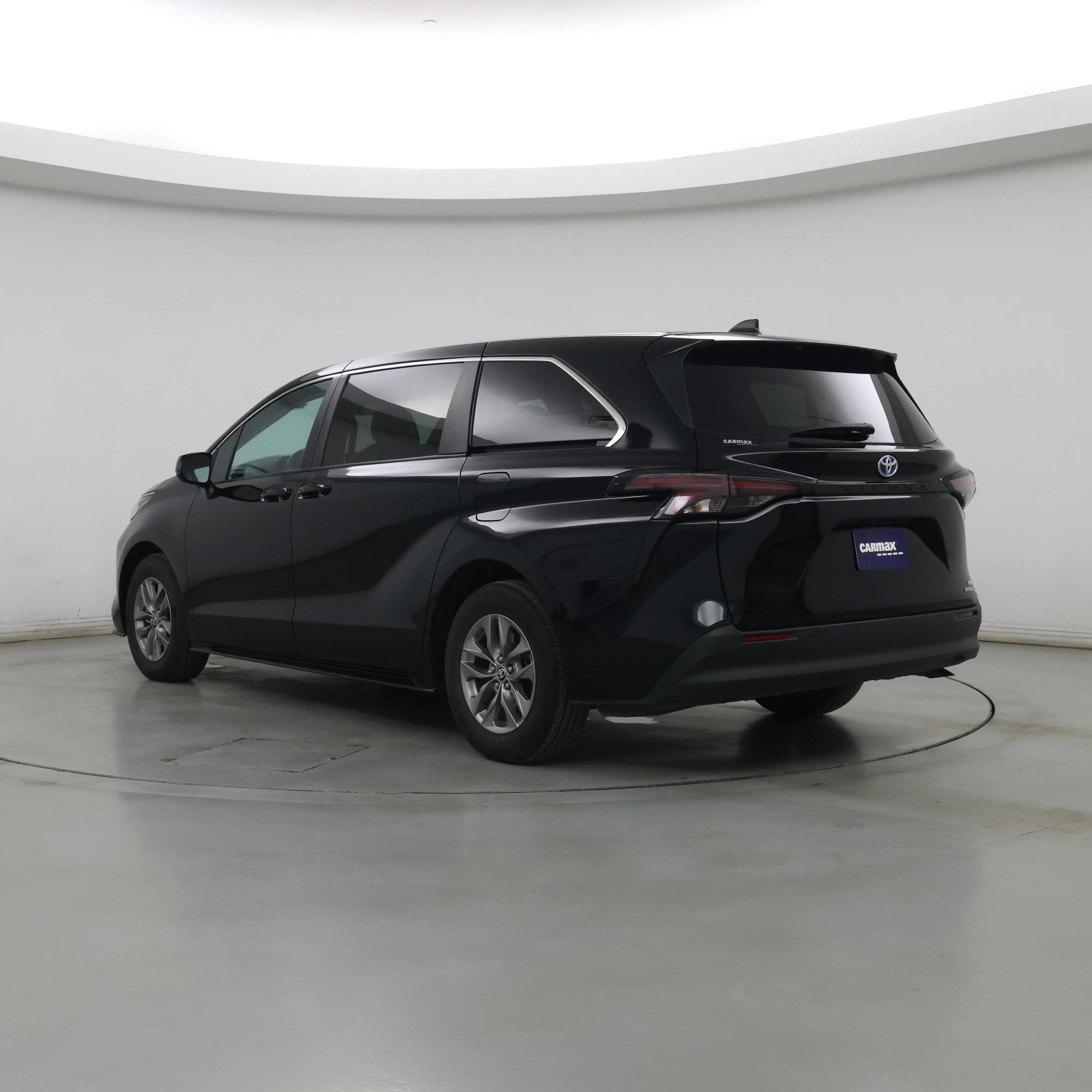 Thumbnail: 2024 Toyota Sienna - 2