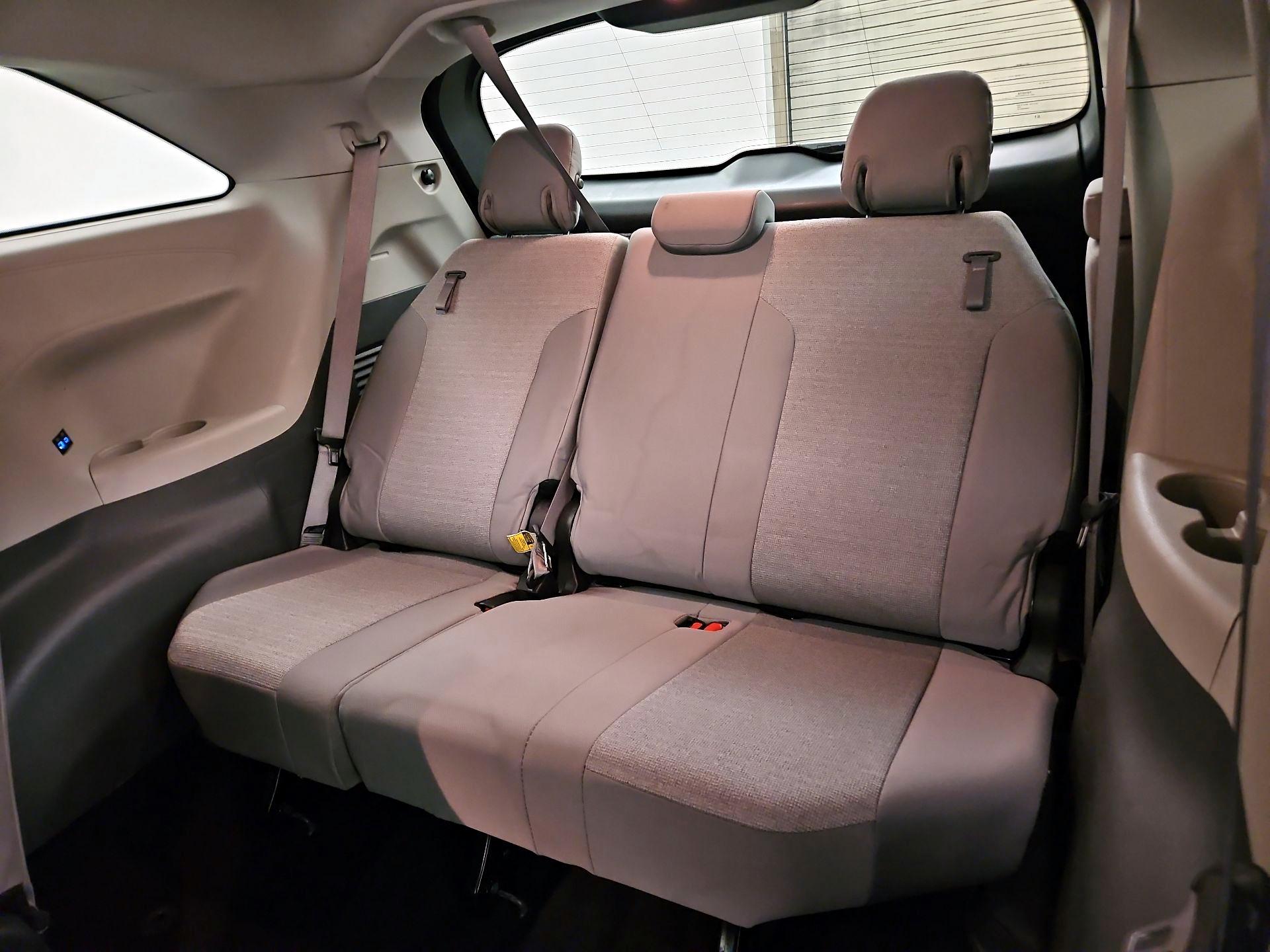 Thumbnail: 2024 Toyota Sienna - 20