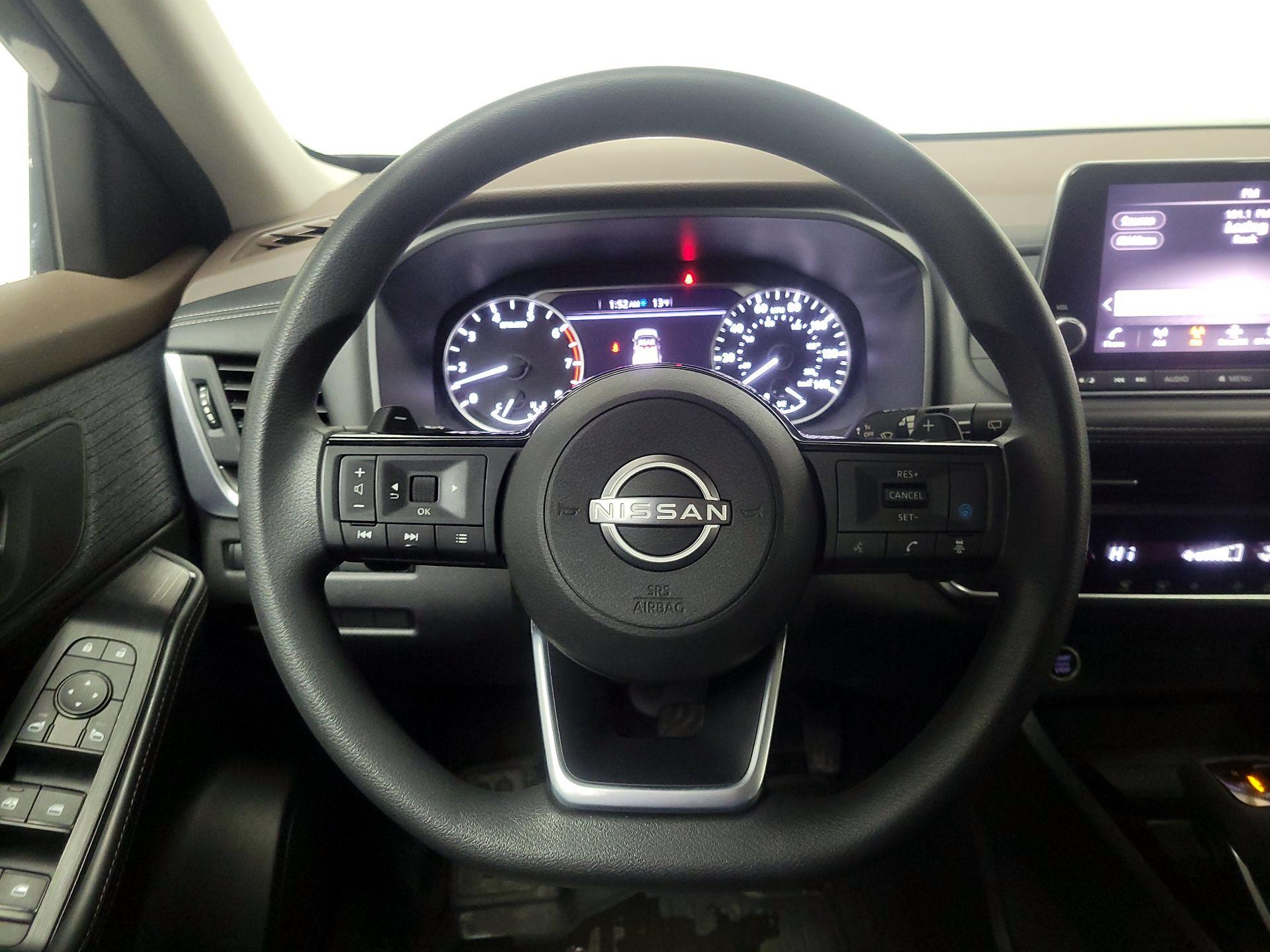 Thumbnail: 2023 Nissan Rogue - 10