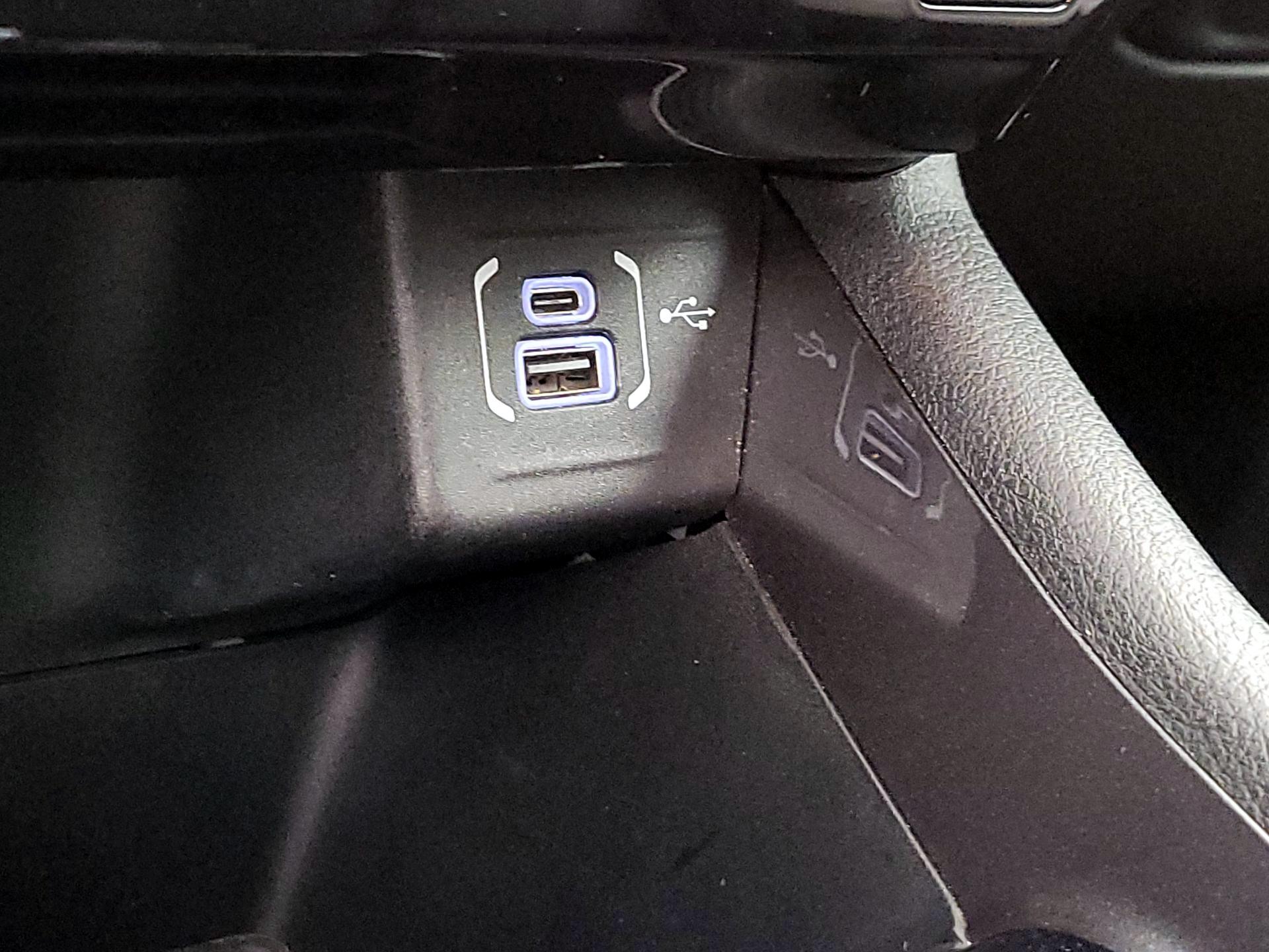 Thumbnail: 2022 Jeep Compass - 18