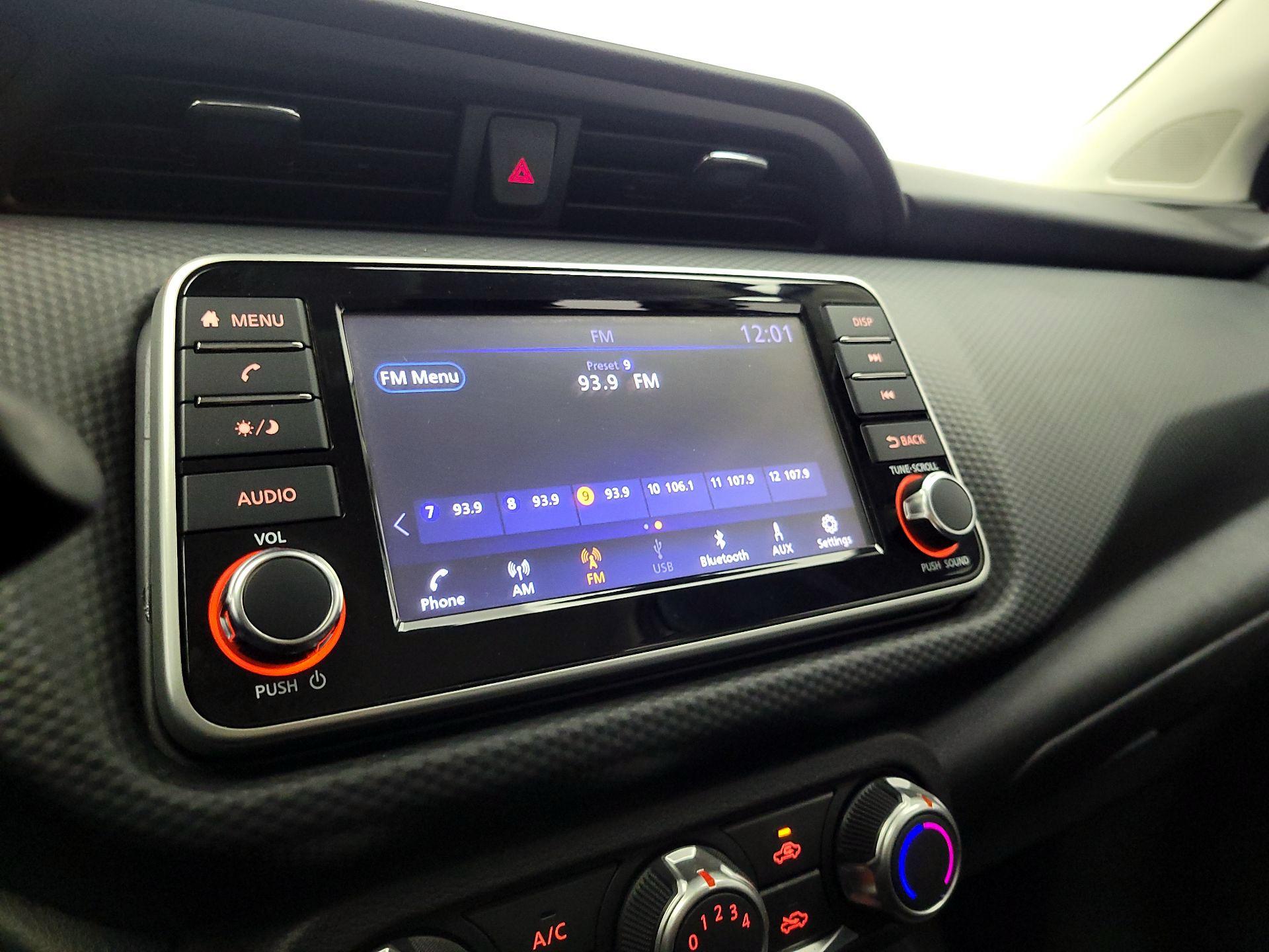 Thumbnail: 2023 Nissan Kicks - 15