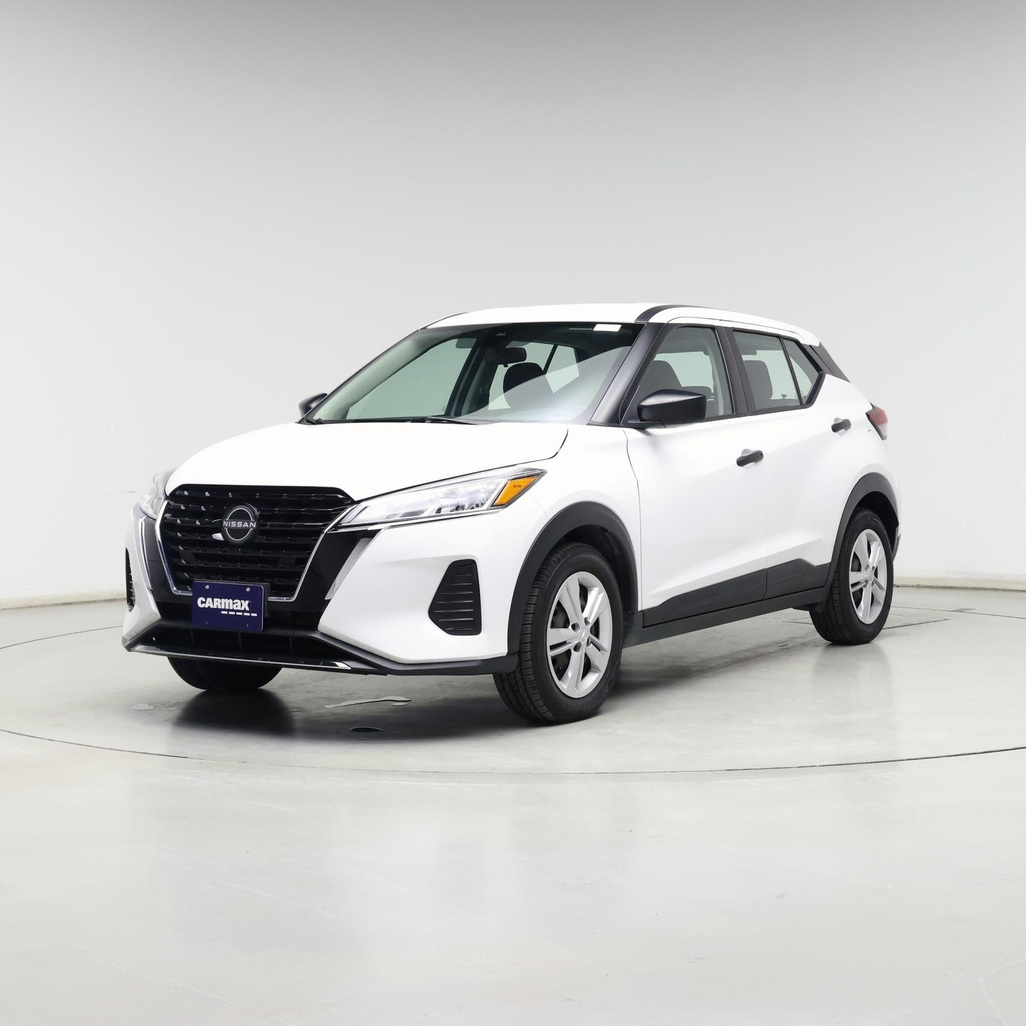 Thumbnail: 2023 Nissan Kicks - 4