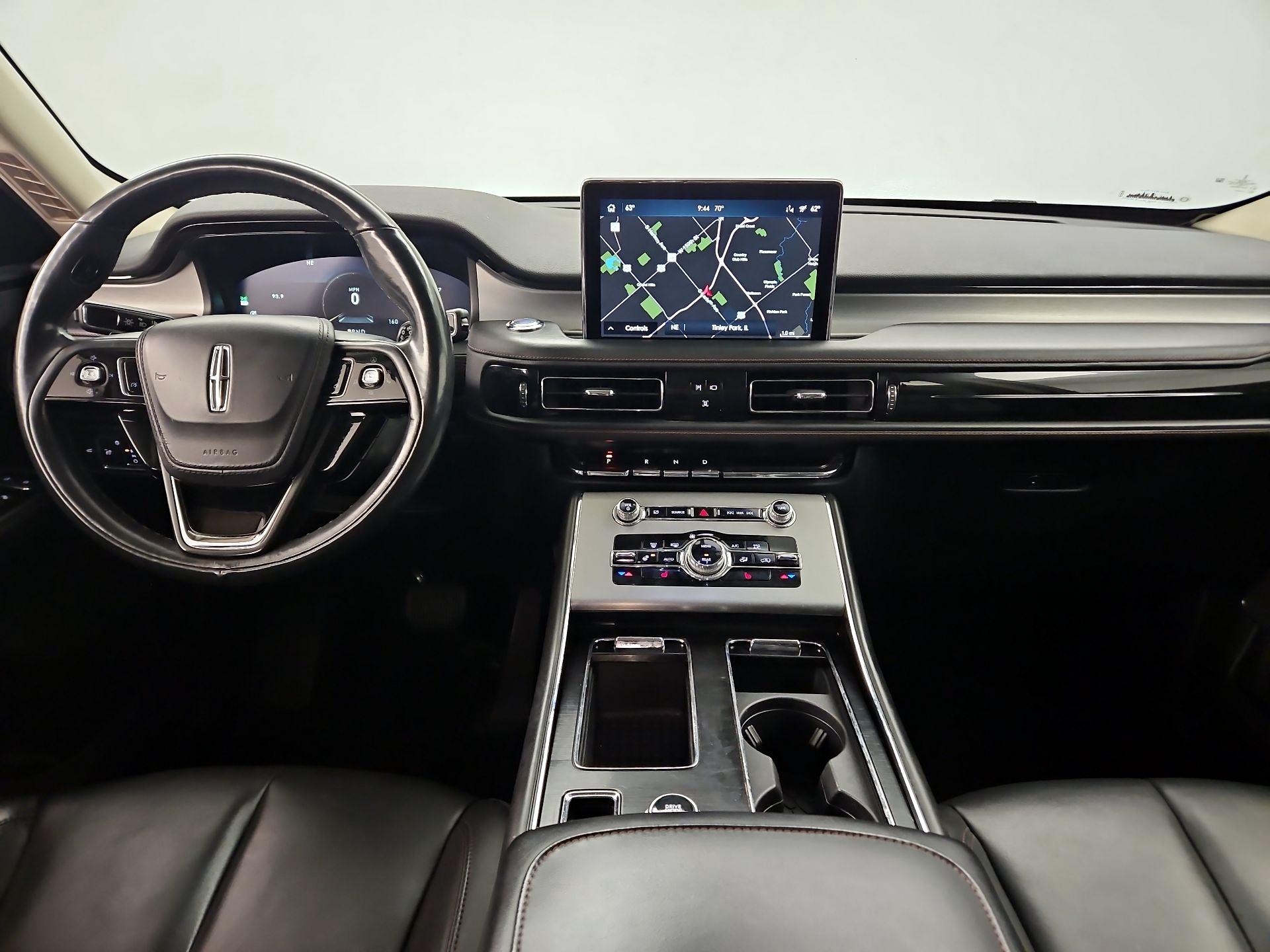 Thumbnail: 2022 Lincoln Aviator - 9