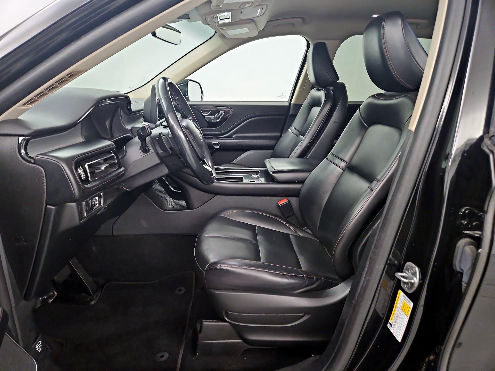 Thumbnail: 2022 Lincoln Aviator - 11