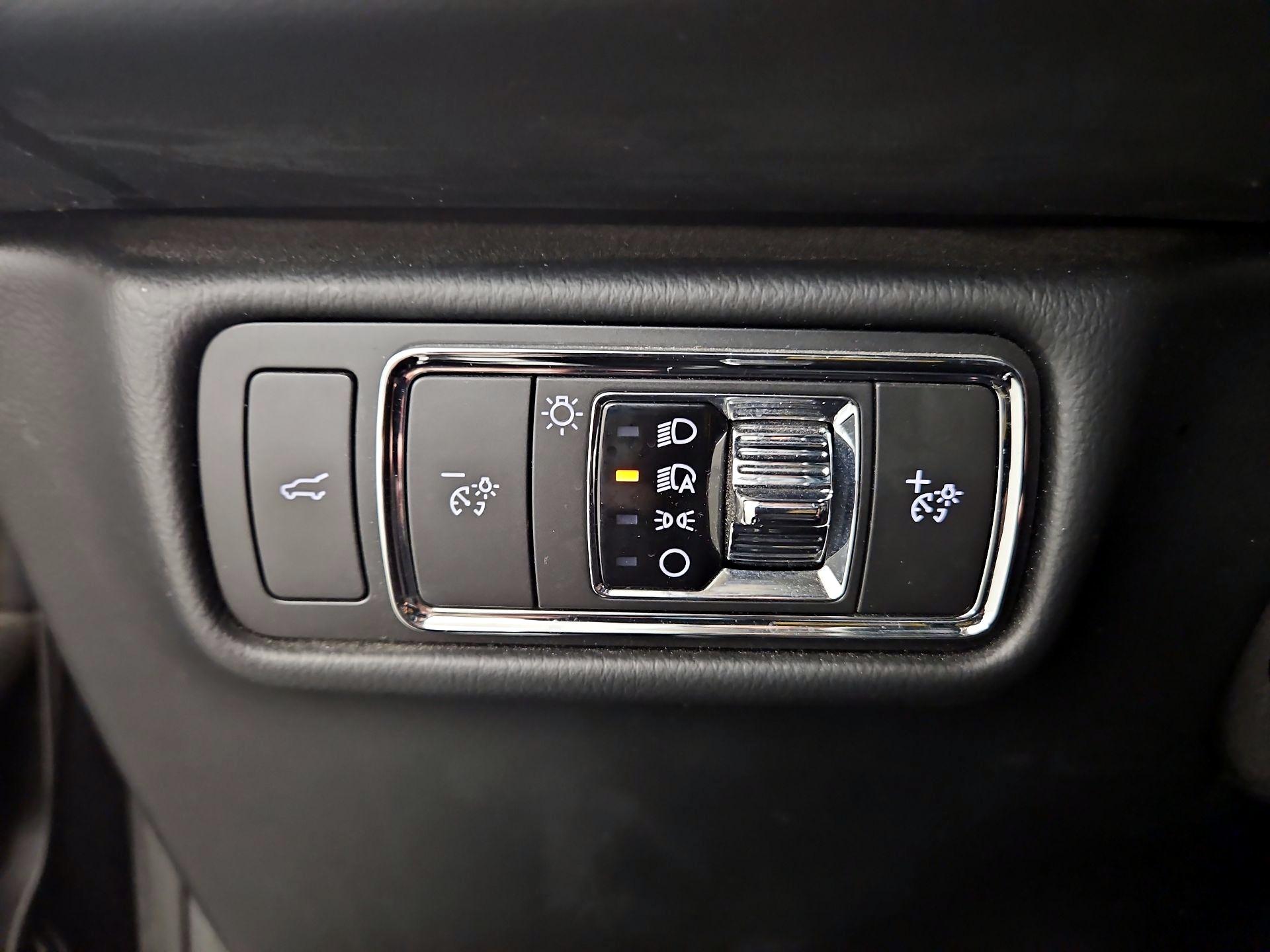 Thumbnail: 2022 Lincoln Aviator - 13