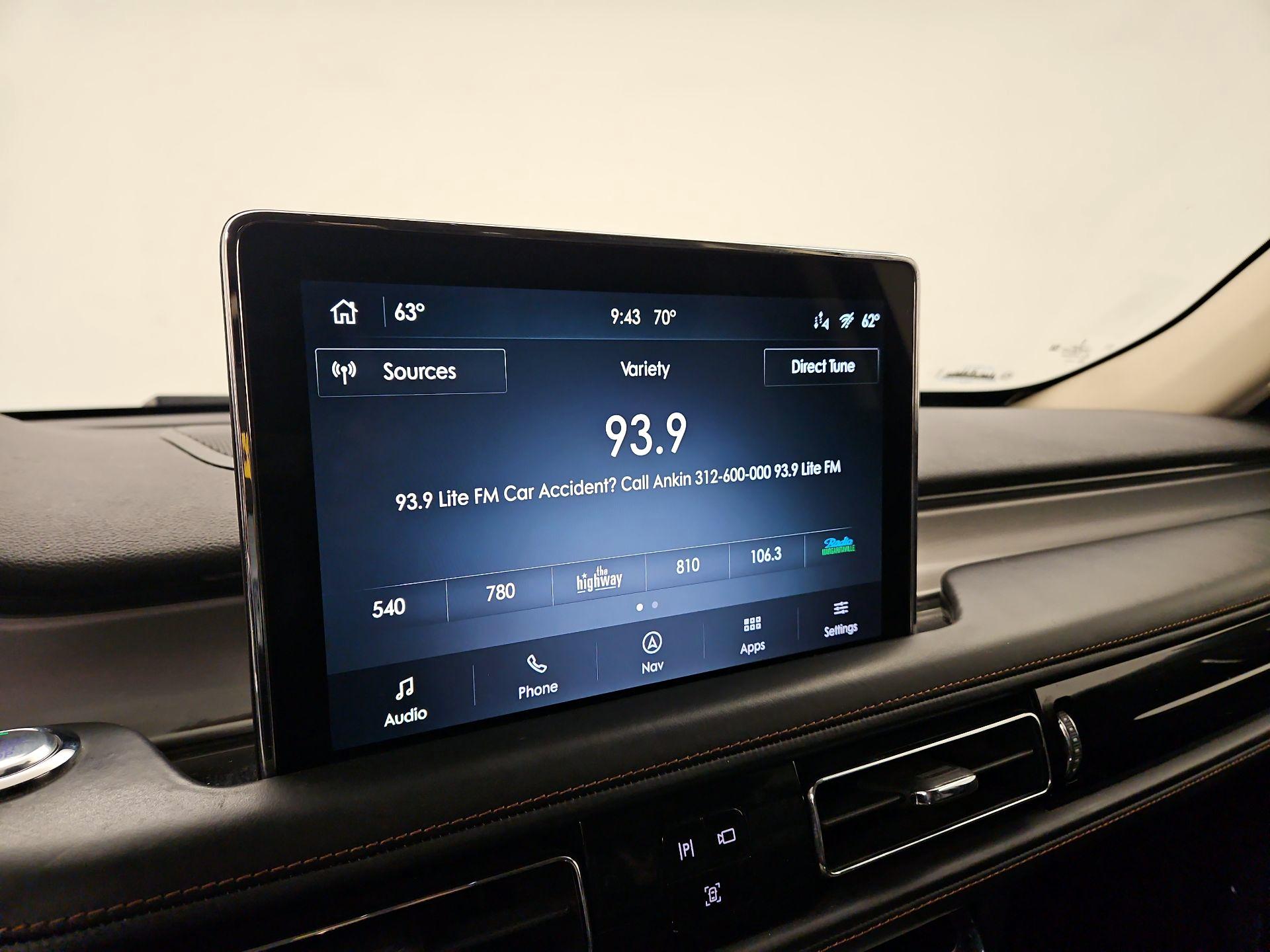 Thumbnail: 2022 Lincoln Aviator - 16