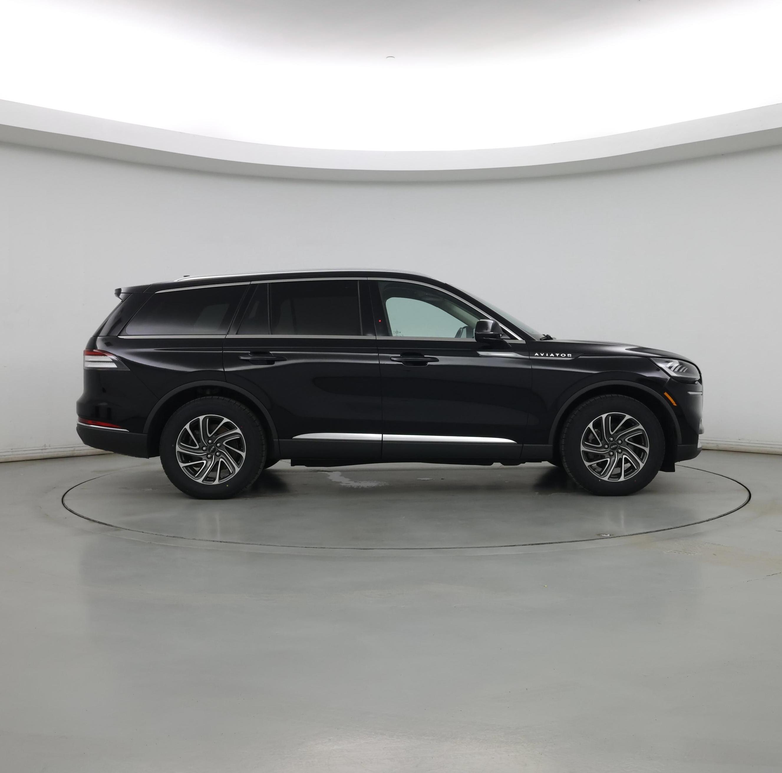 Thumbnail: 2022 Lincoln Aviator - 7