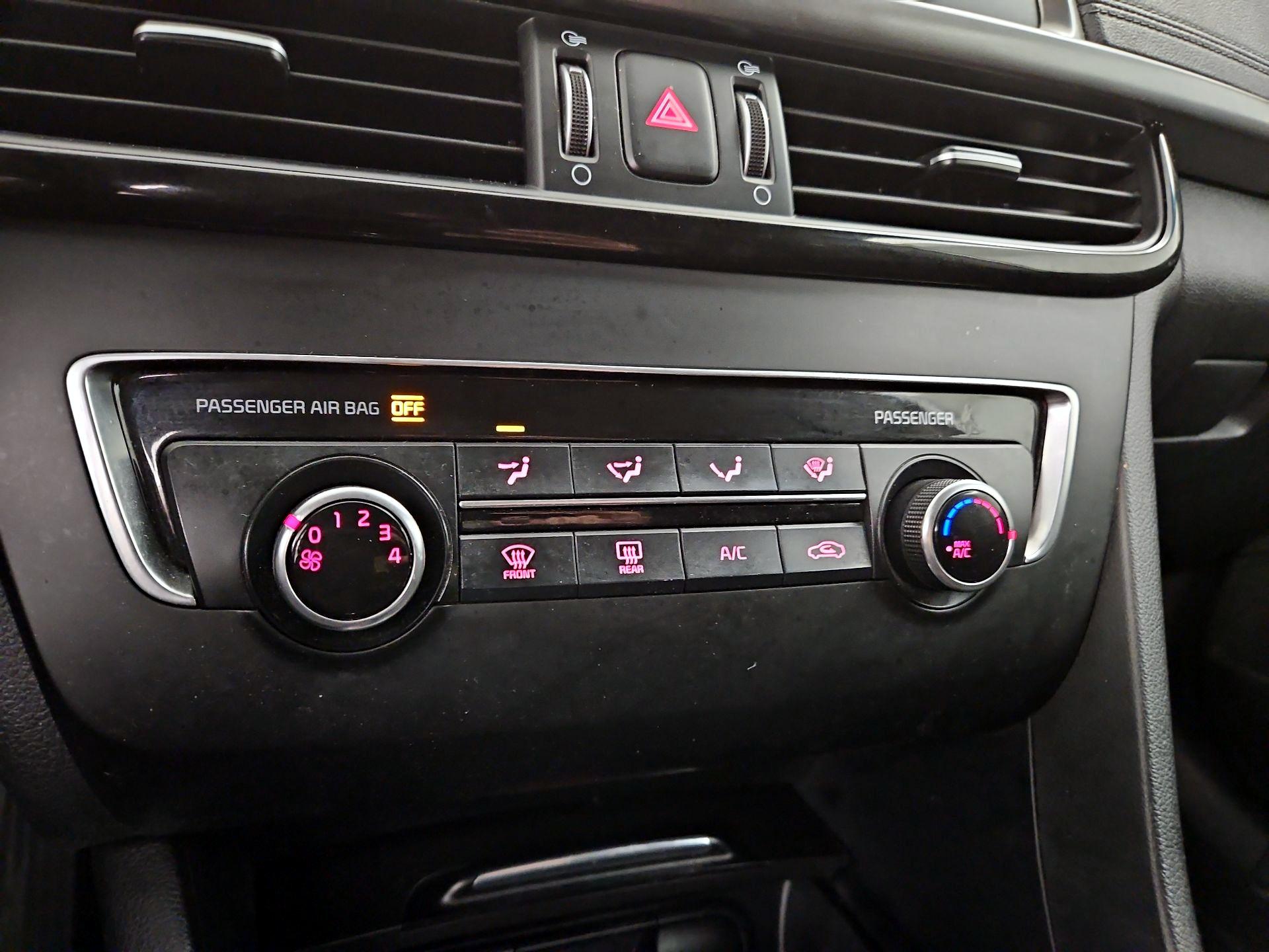 Thumbnail: 2017 Kia Optima - 16