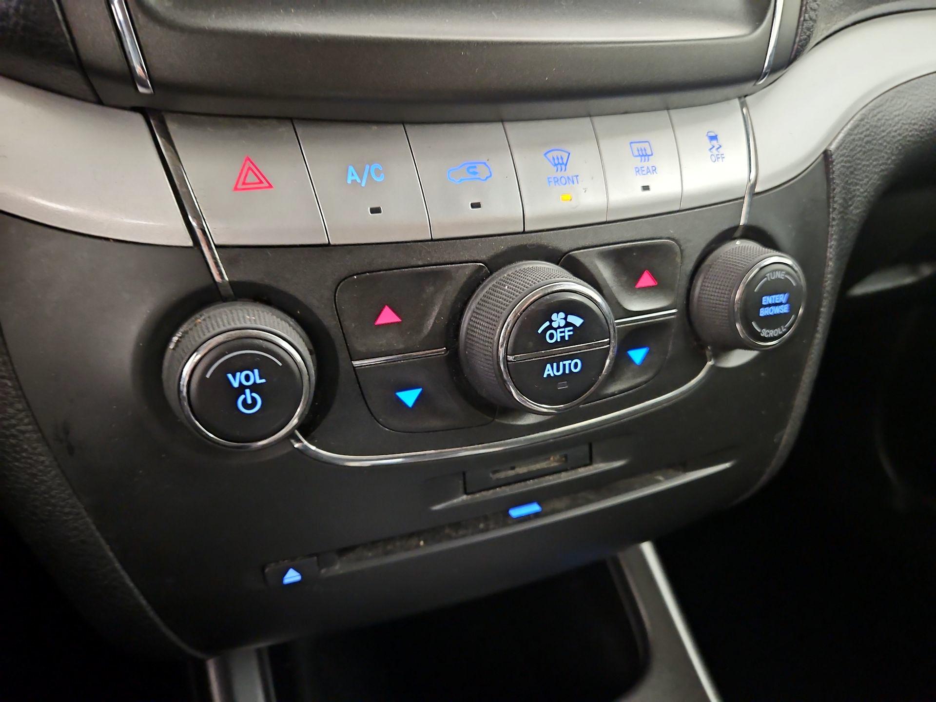 Thumbnail: 2019 Dodge Journey - 16