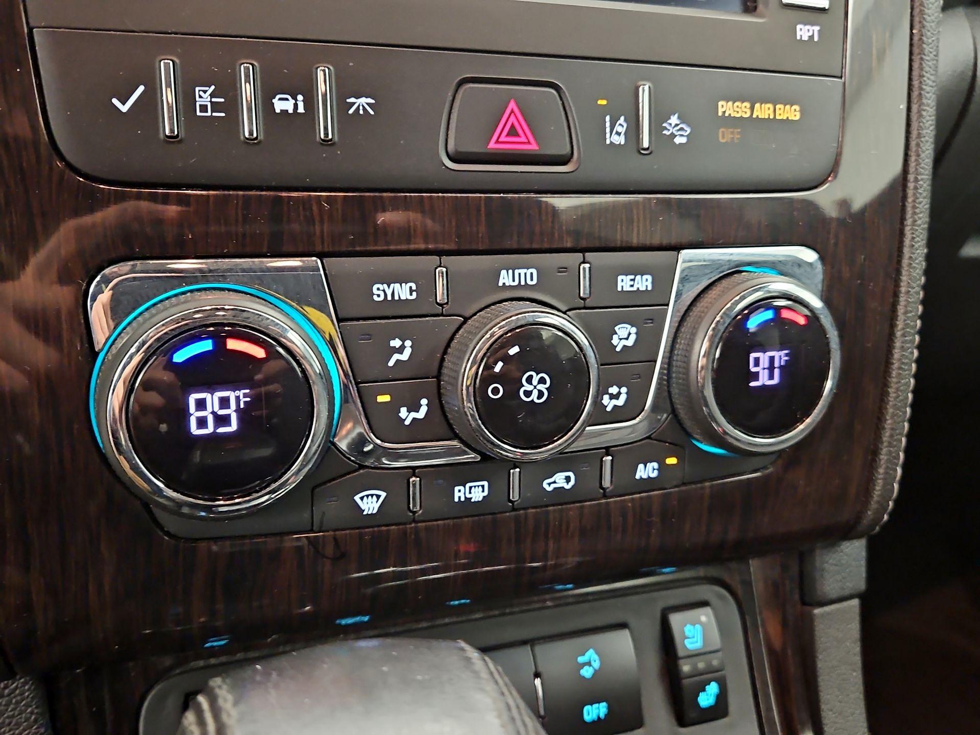 Thumbnail: 2017 Chevrolet Traverse - 16