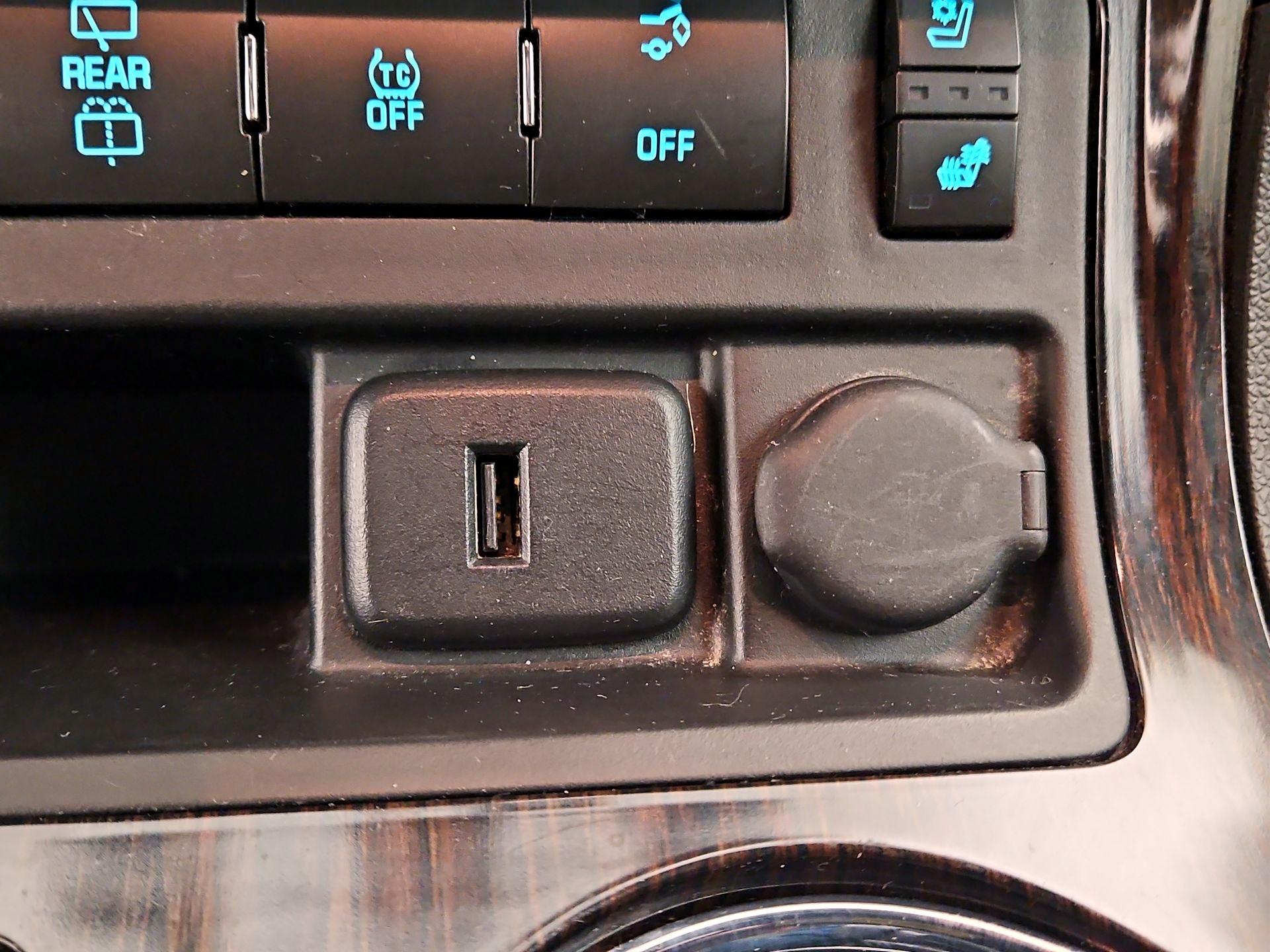 Thumbnail: 2017 Chevrolet Traverse - 18