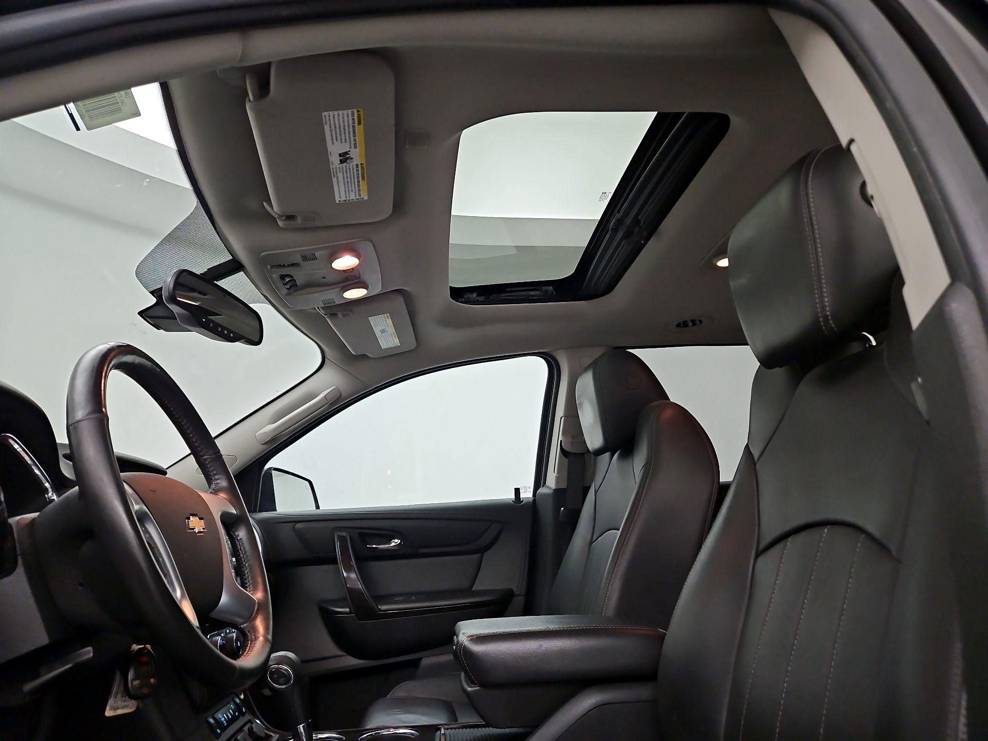 Thumbnail: 2017 Chevrolet Traverse - 19