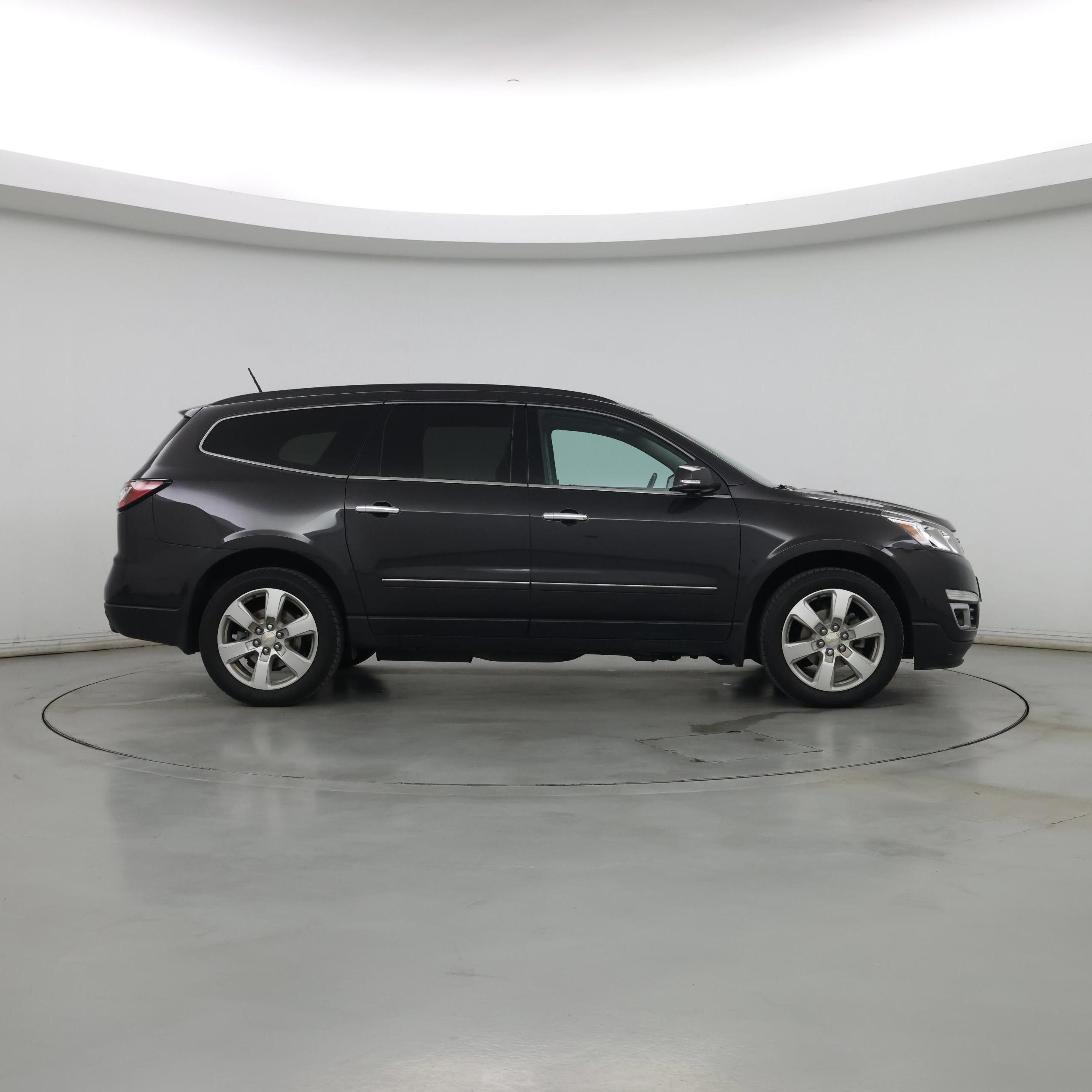 Thumbnail: 2017 Chevrolet Traverse - 7