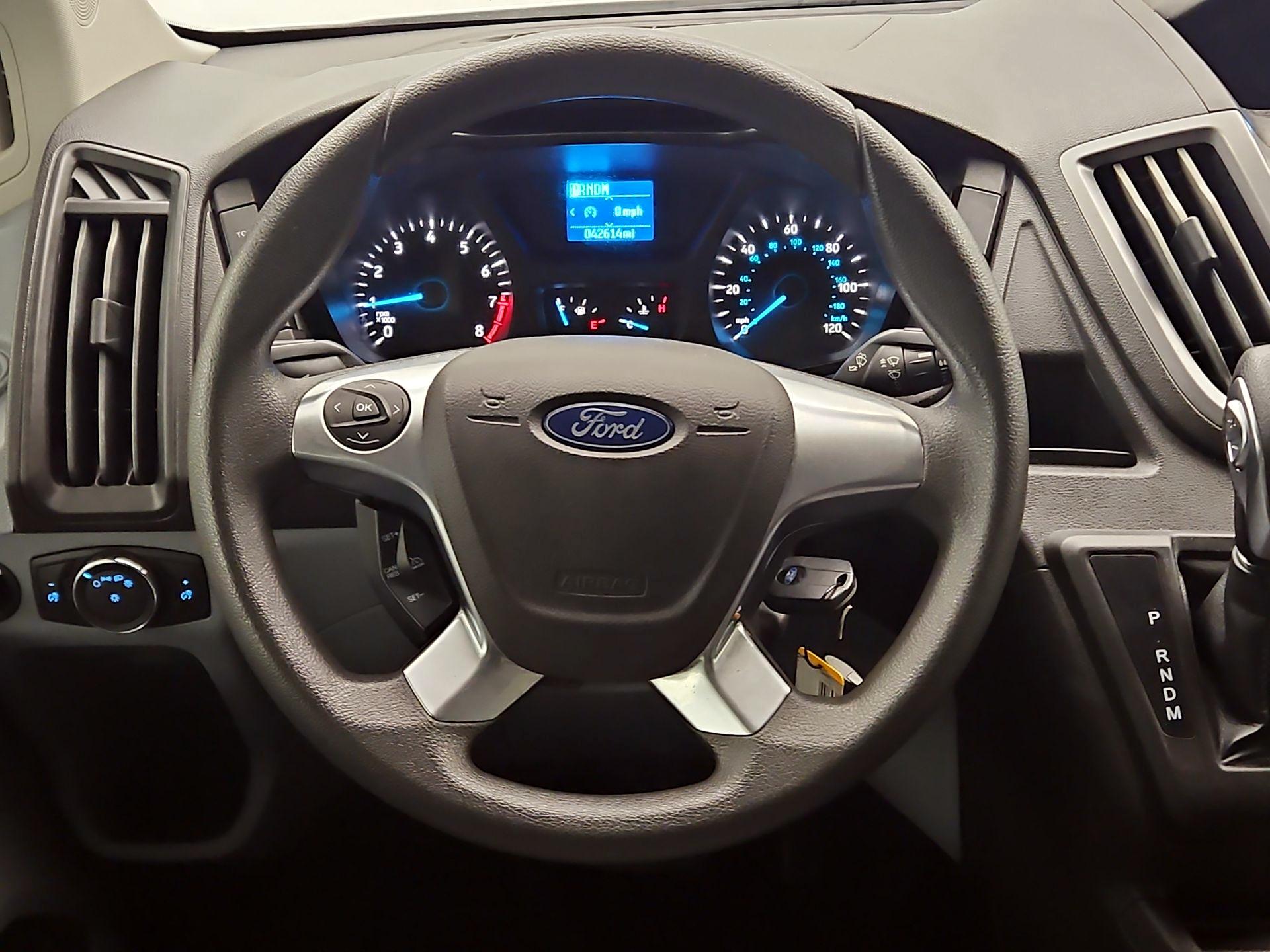 Thumbnail: 2018 Ford Transit Series - 10