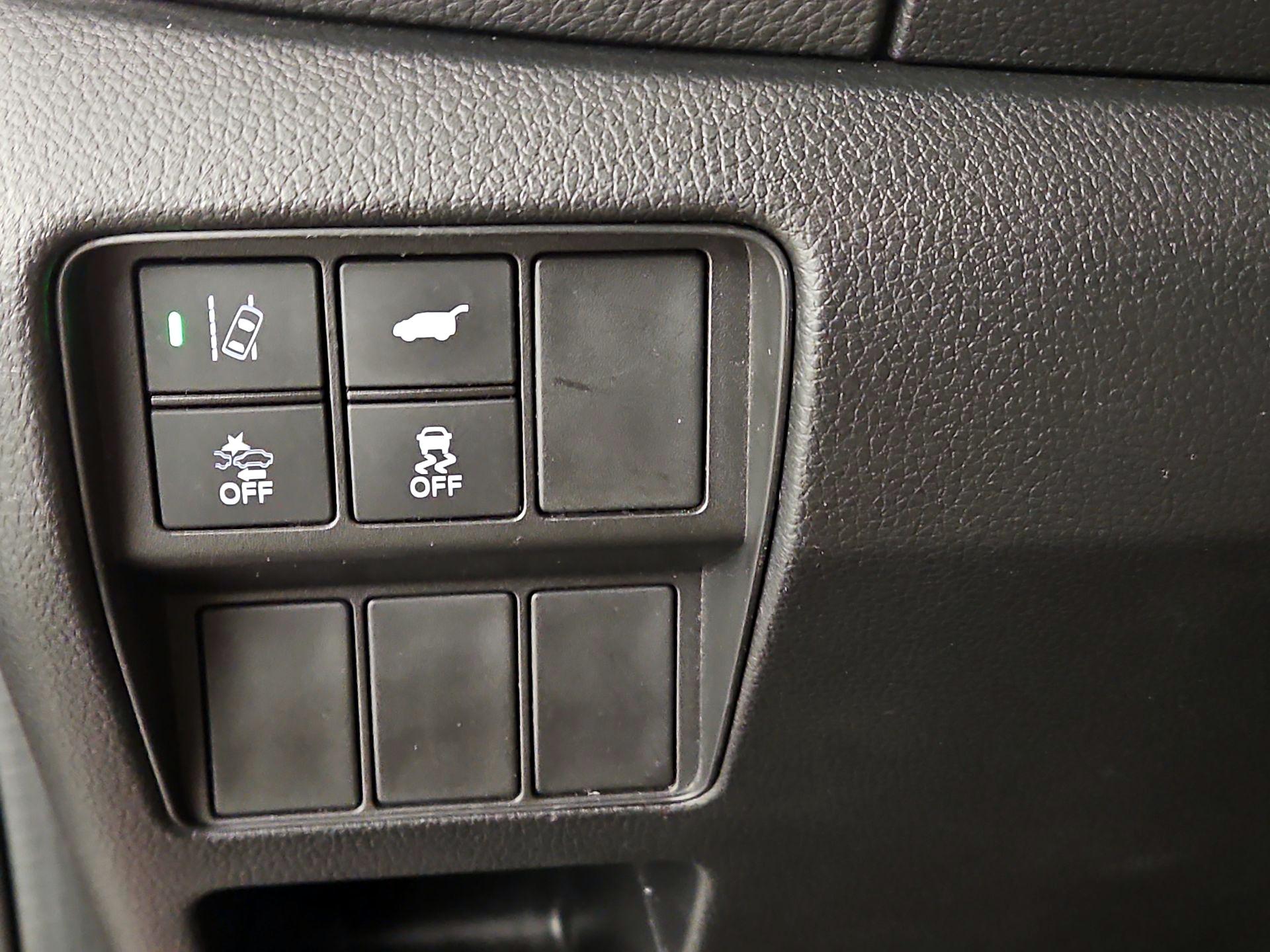 Thumbnail: 2017 Honda CR-V - 13