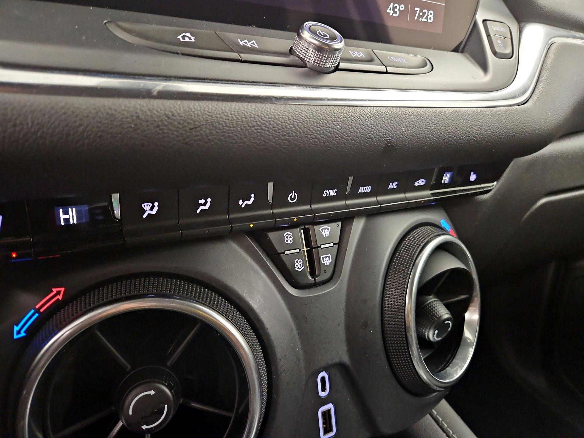 Thumbnail: 2023 Chevrolet Blazer - 16