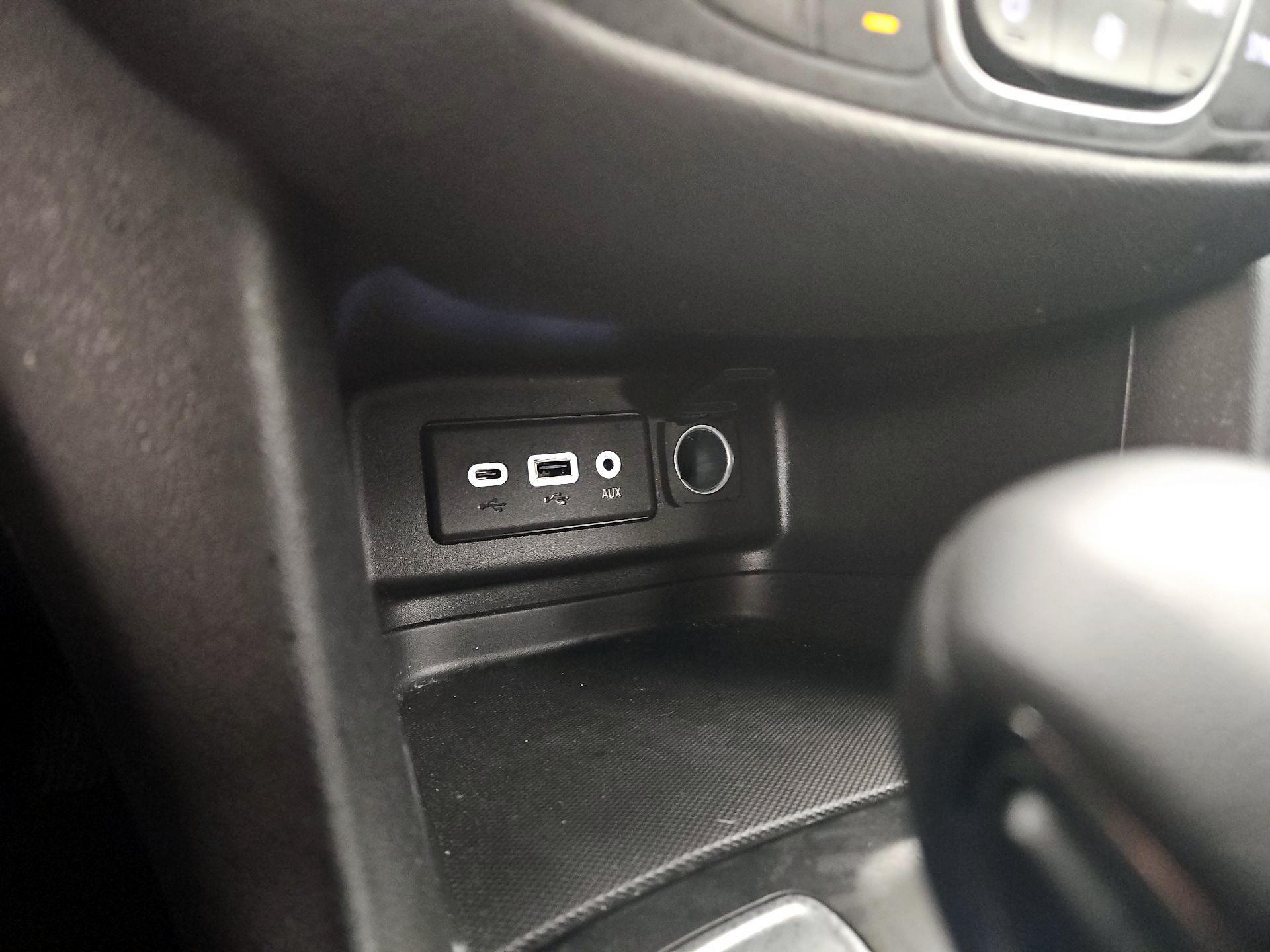 Thumbnail: 2022 Chevrolet Equinox - 18