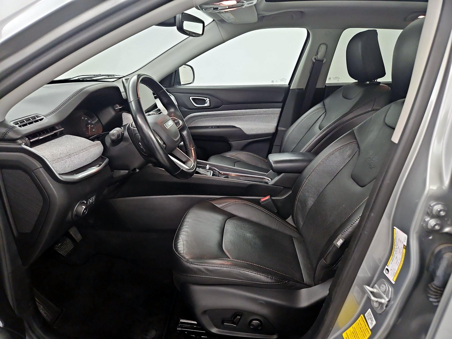 Thumbnail: 2022 Jeep Compass - 11