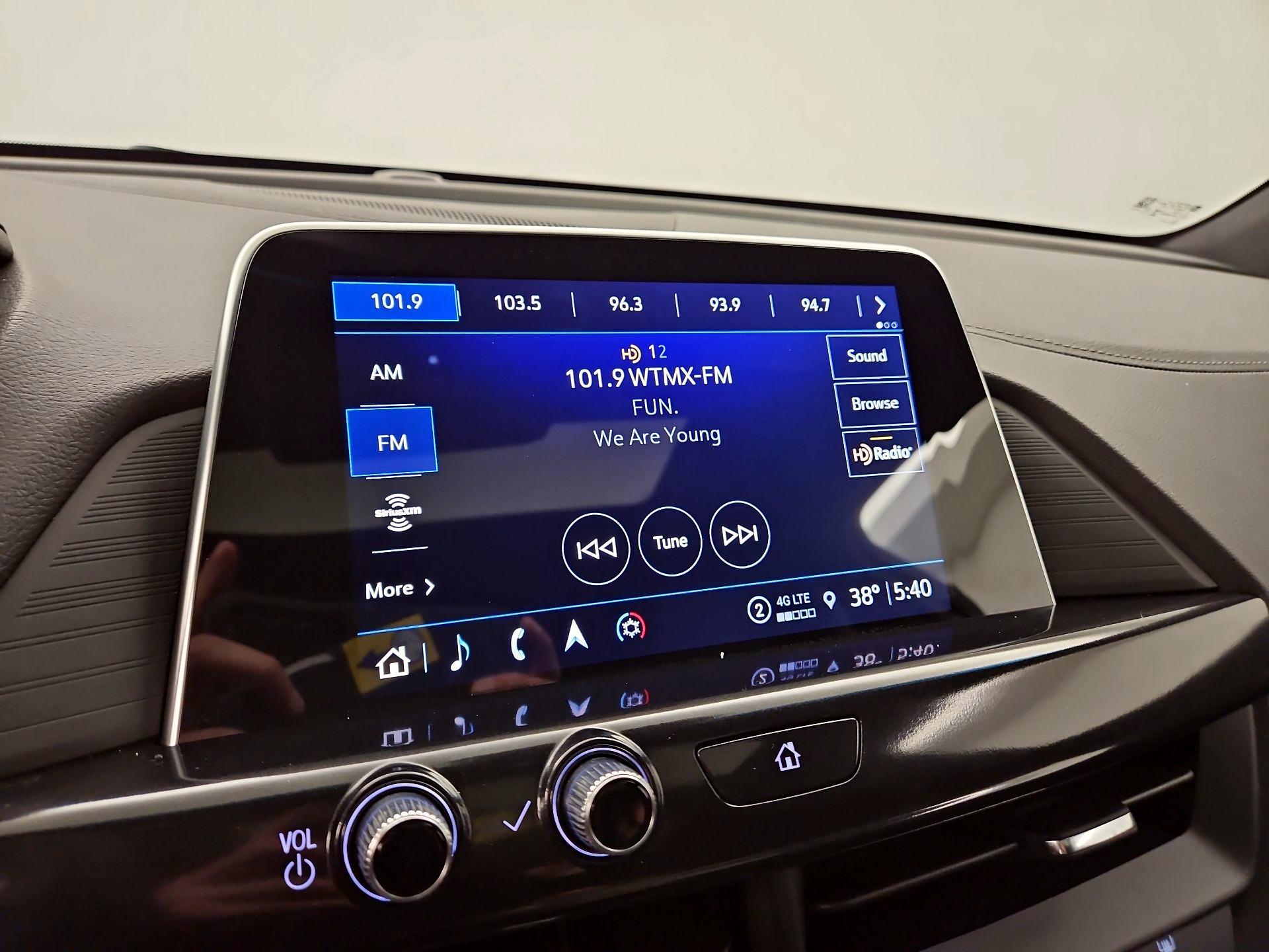 Thumbnail: 2024 Cadillac CT4 - 16