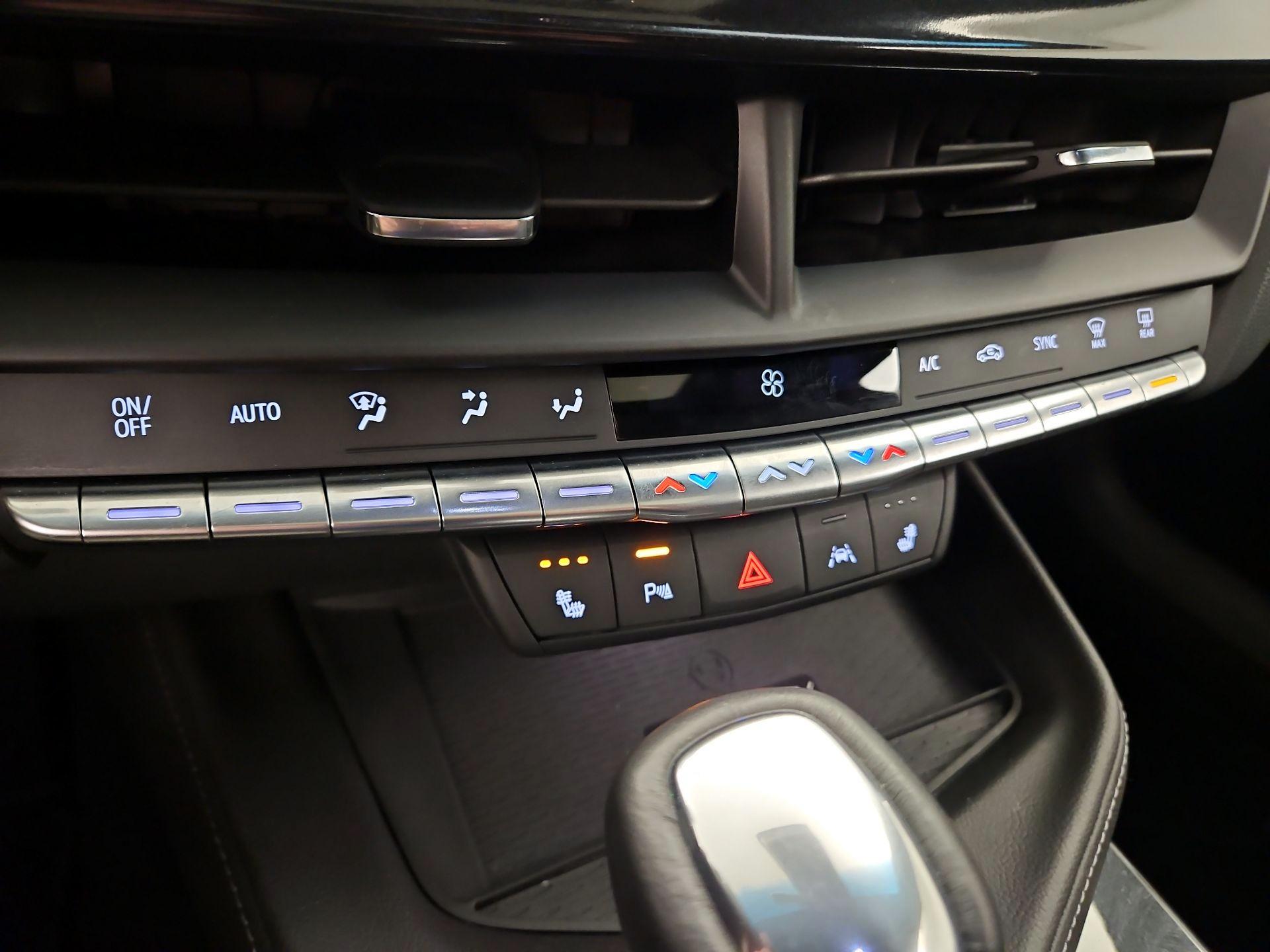 Thumbnail: 2024 Cadillac CT4 - 17