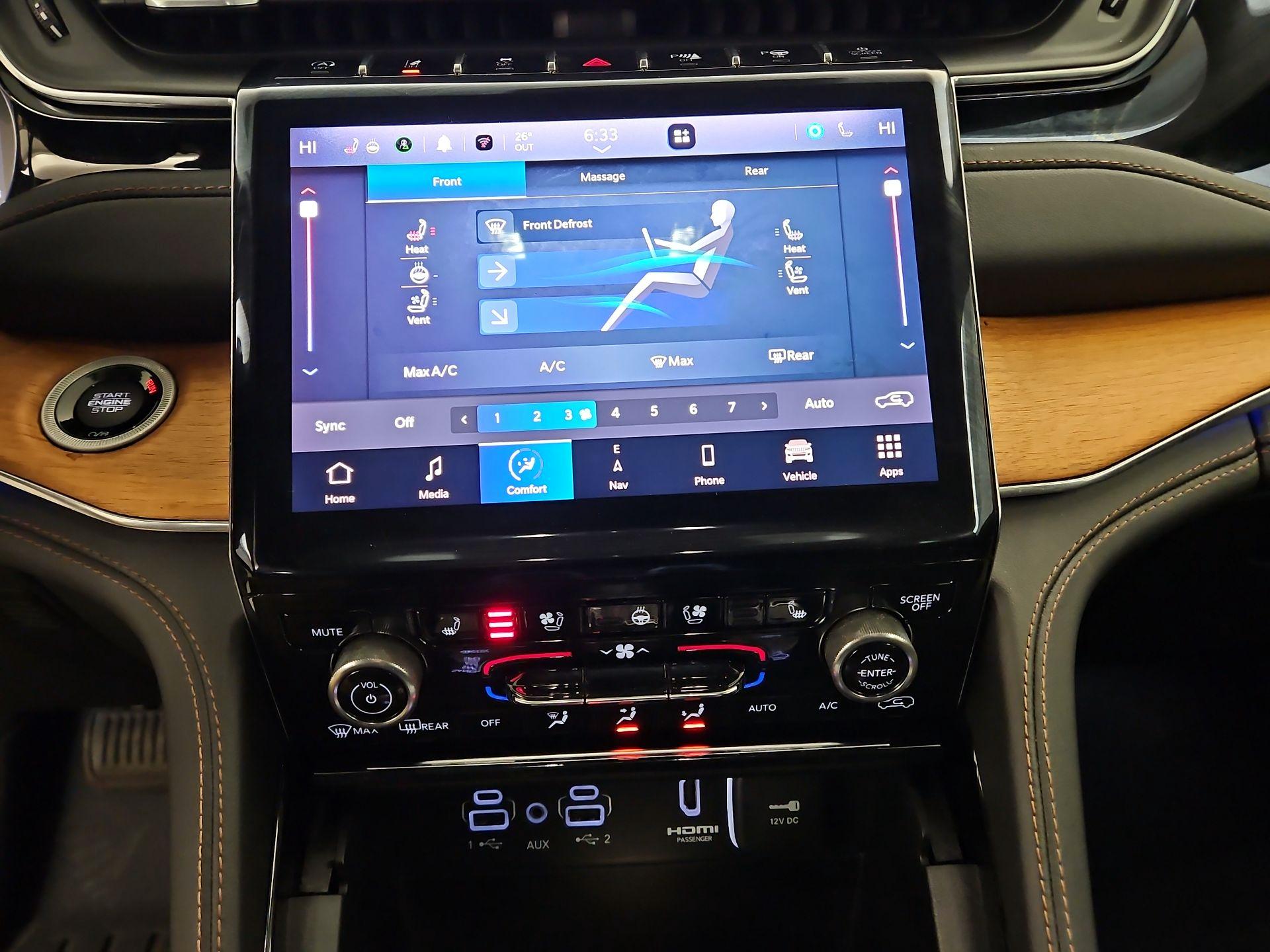 Thumbnail: 2023 Jeep Grand Cherokee - 17