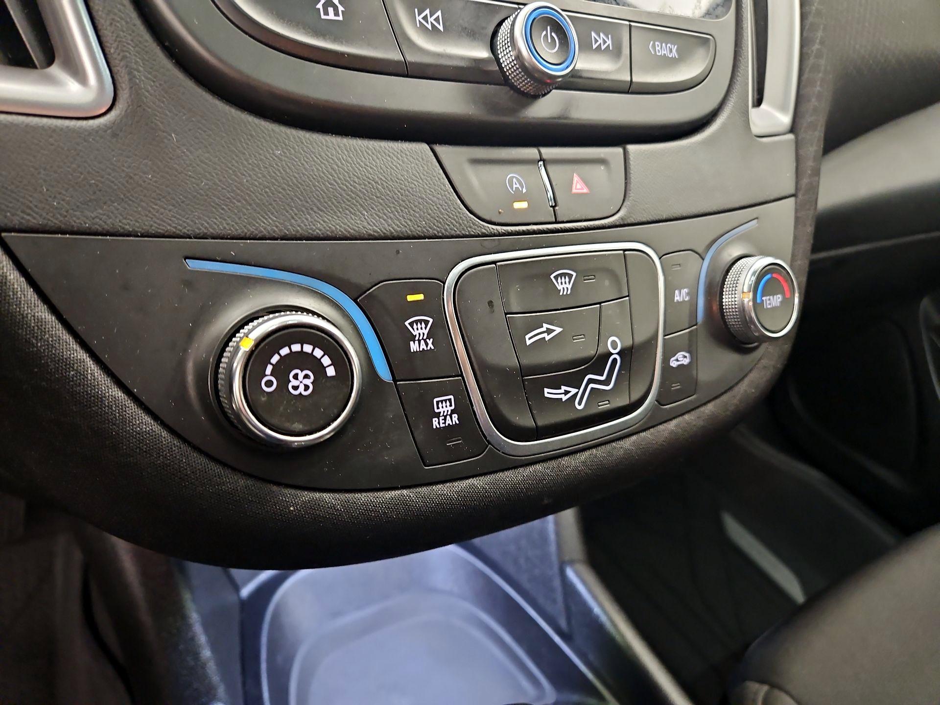 Thumbnail: 2025 Chevrolet Malibu - 16