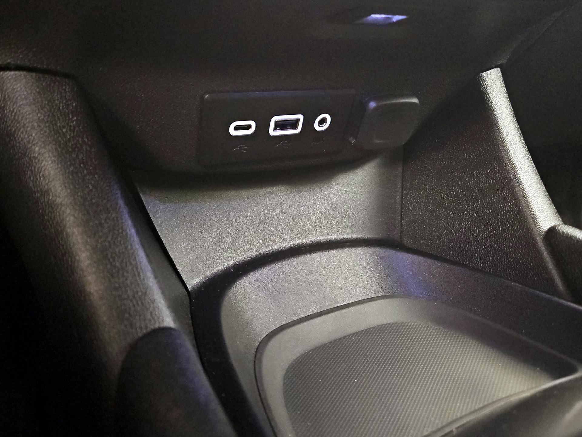 Thumbnail: 2025 Chevrolet Malibu - 18