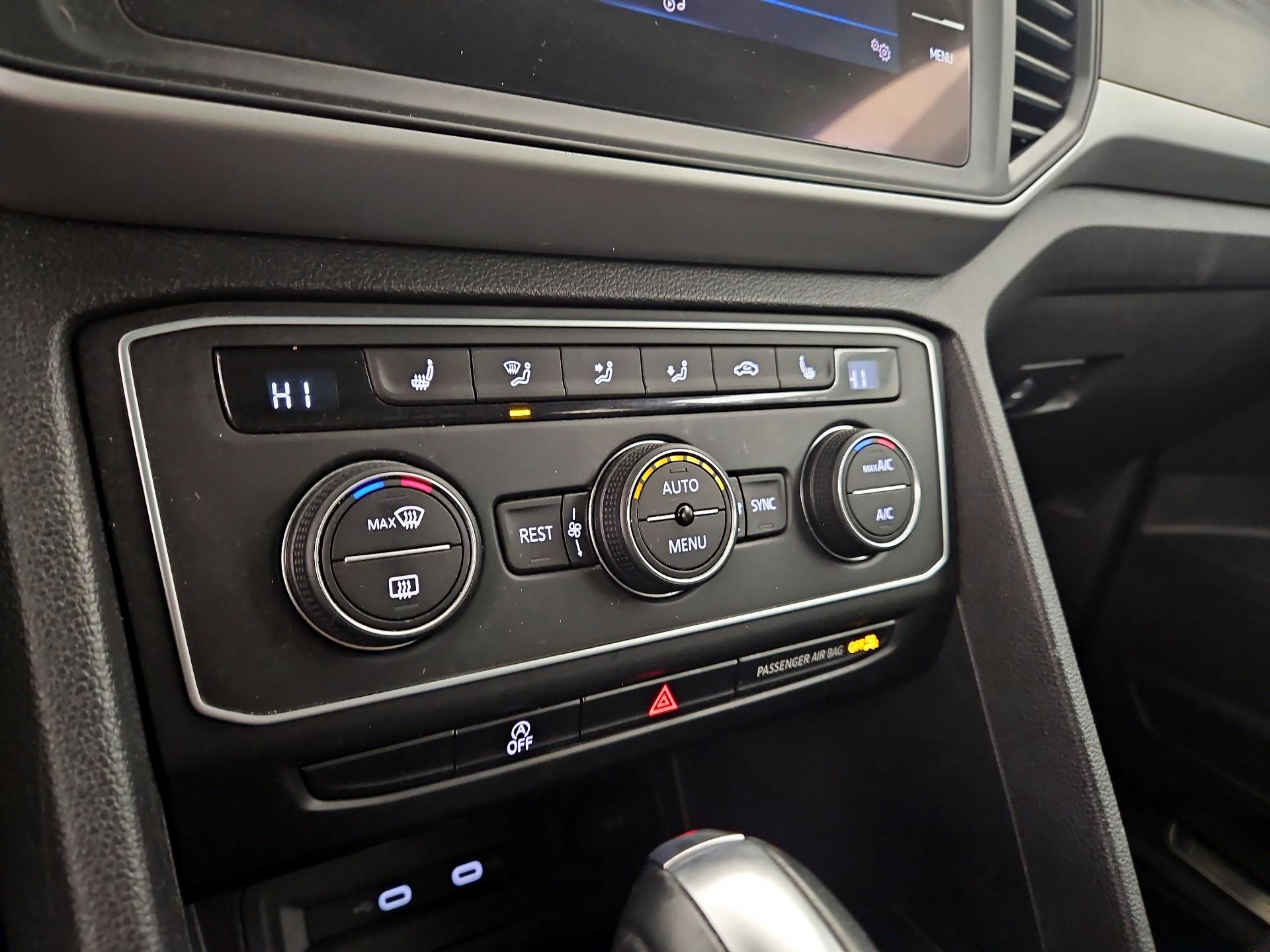 Thumbnail: 2021 Volkswagen Atlas - 16