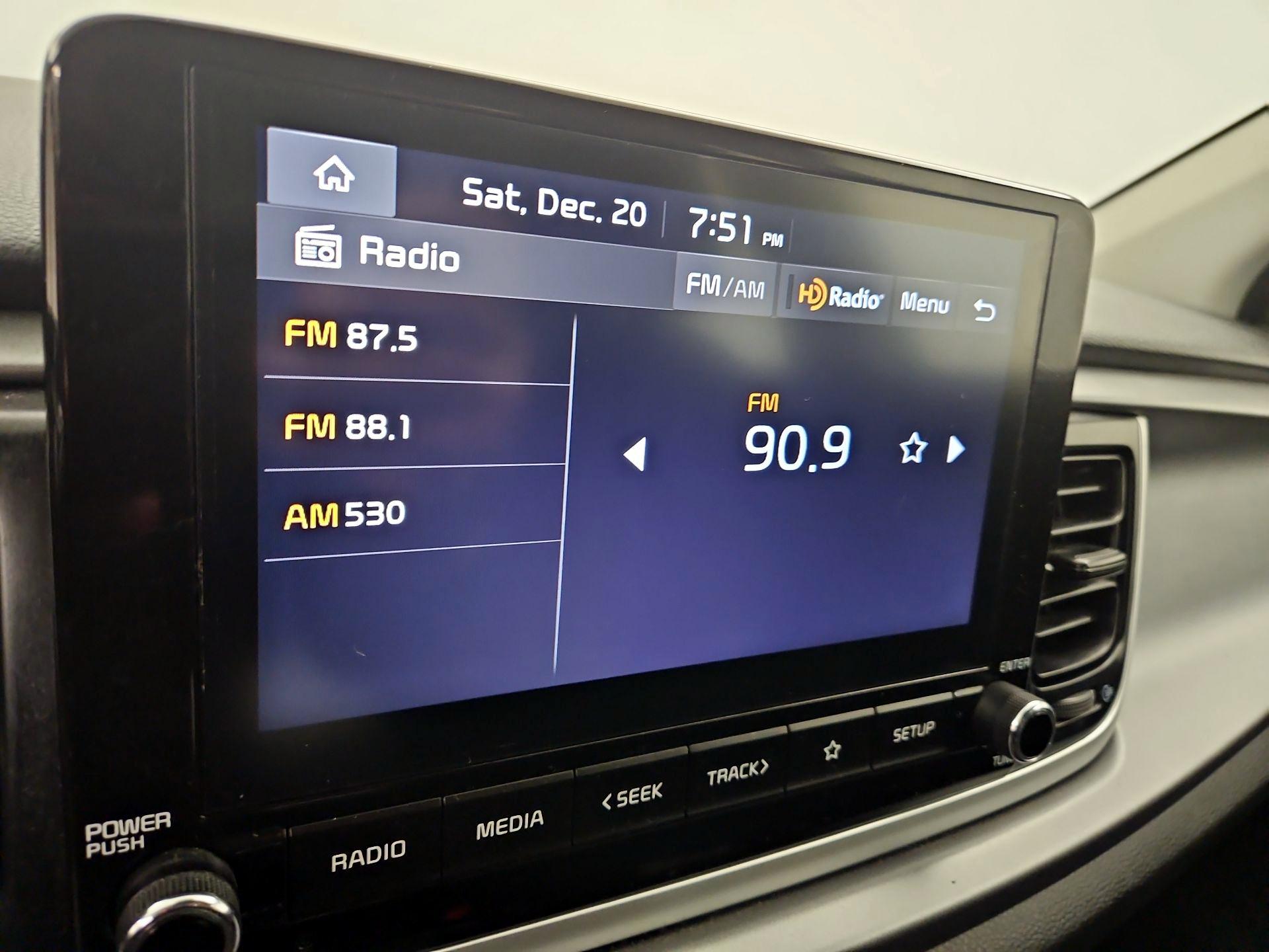 Thumbnail: 2023 Kia Rio - 15