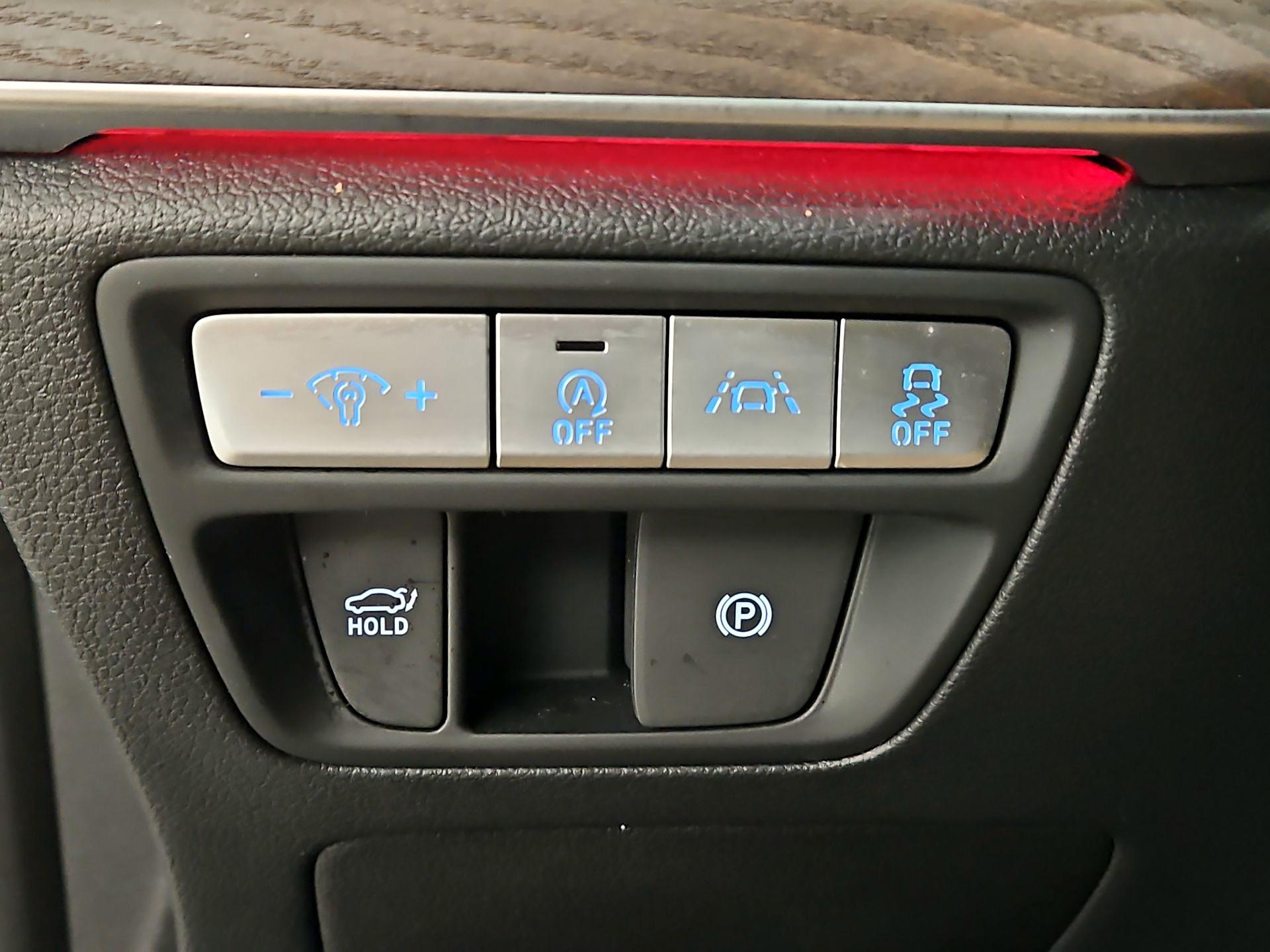 Thumbnail: 2021 Genesis G80 - 13