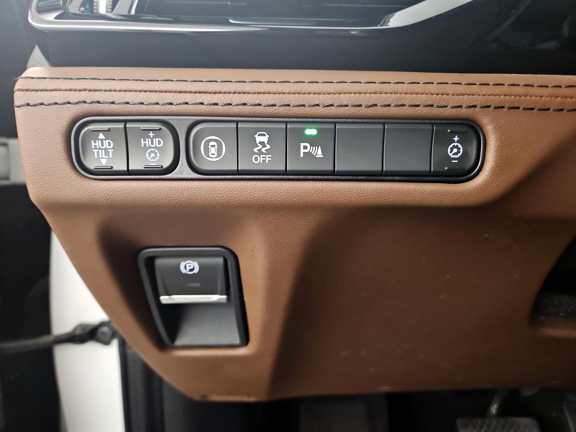 Thumbnail: 2022 Acura MDX - 13