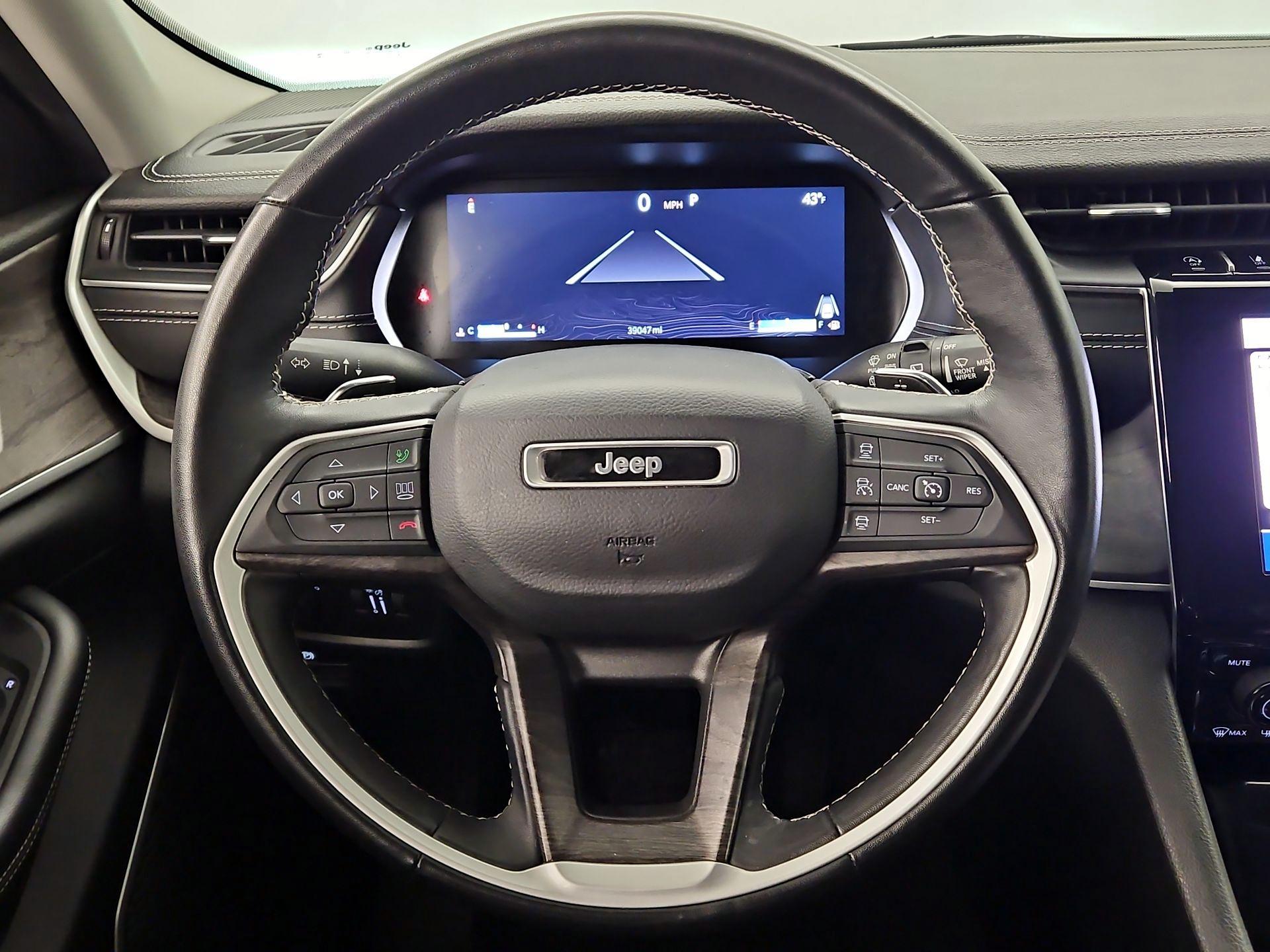 Thumbnail: 2022 Jeep Grand Cherokee - 10