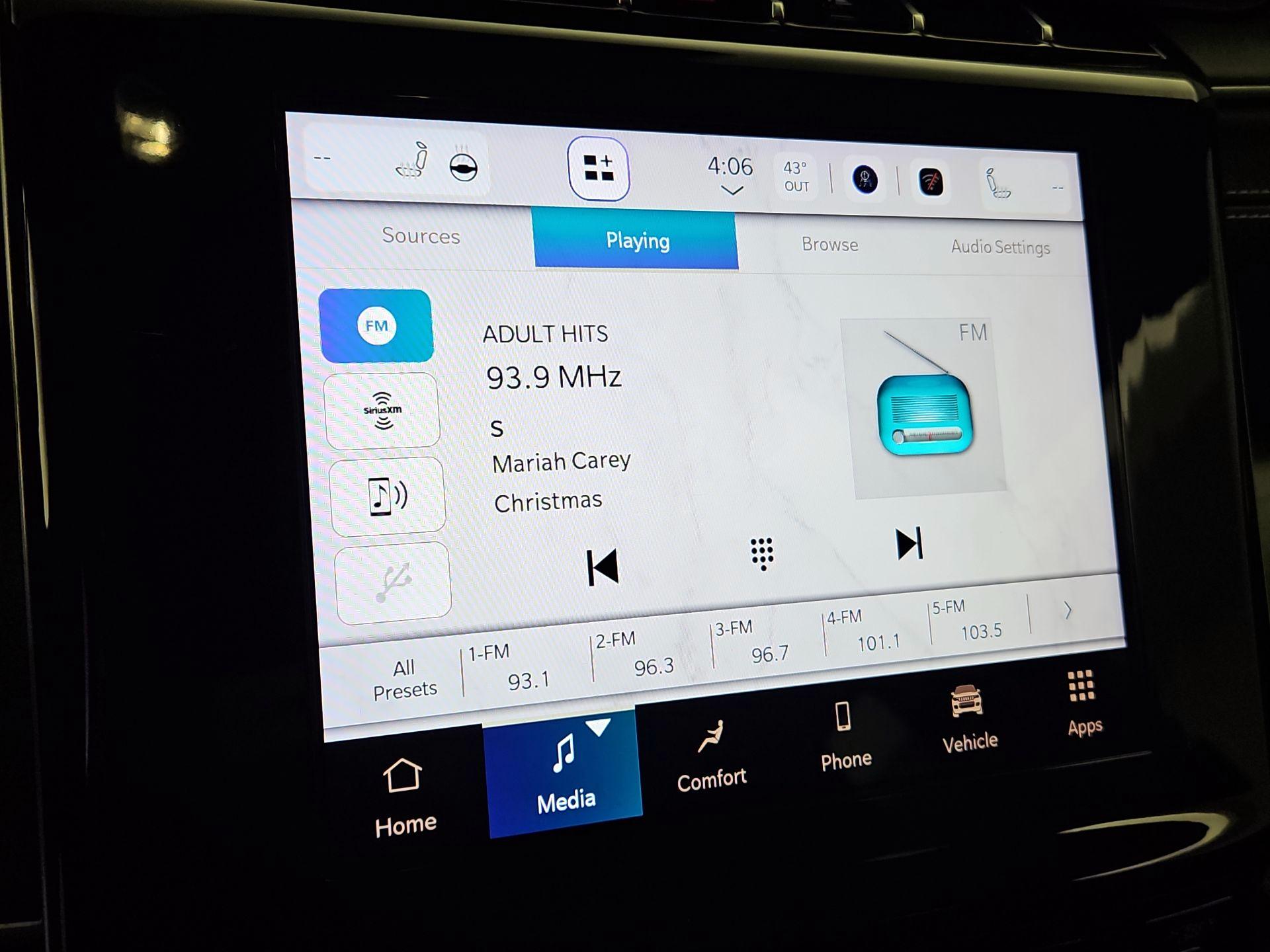 Thumbnail: 2022 Jeep Grand Cherokee - 15