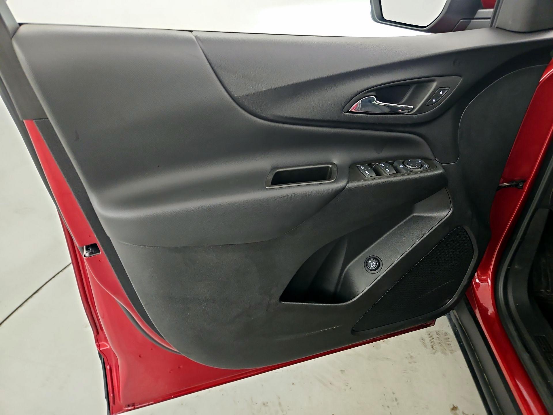 Thumbnail: 2023 Chevrolet Equinox - 12