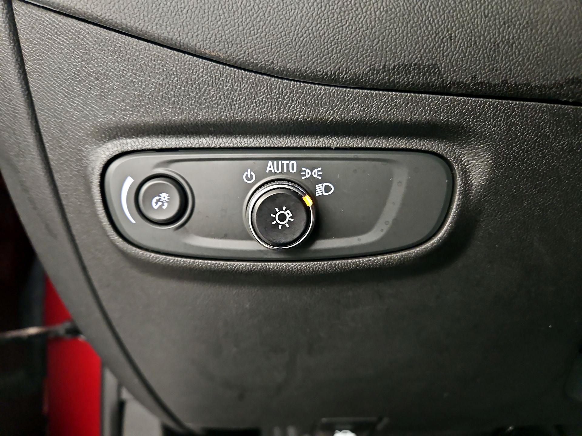 Thumbnail: 2023 Chevrolet Equinox - 13