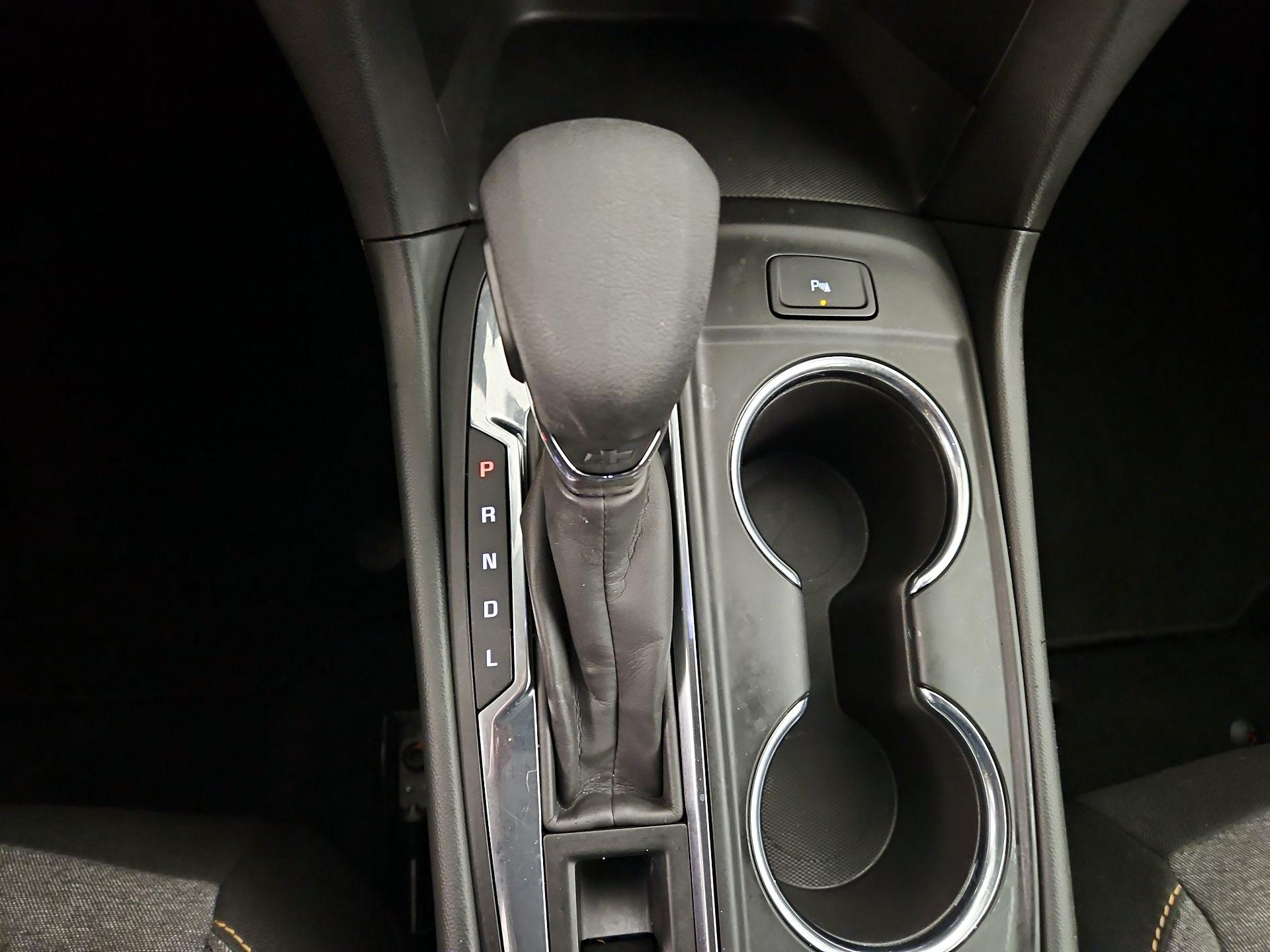 Thumbnail: 2023 Chevrolet Equinox - 17