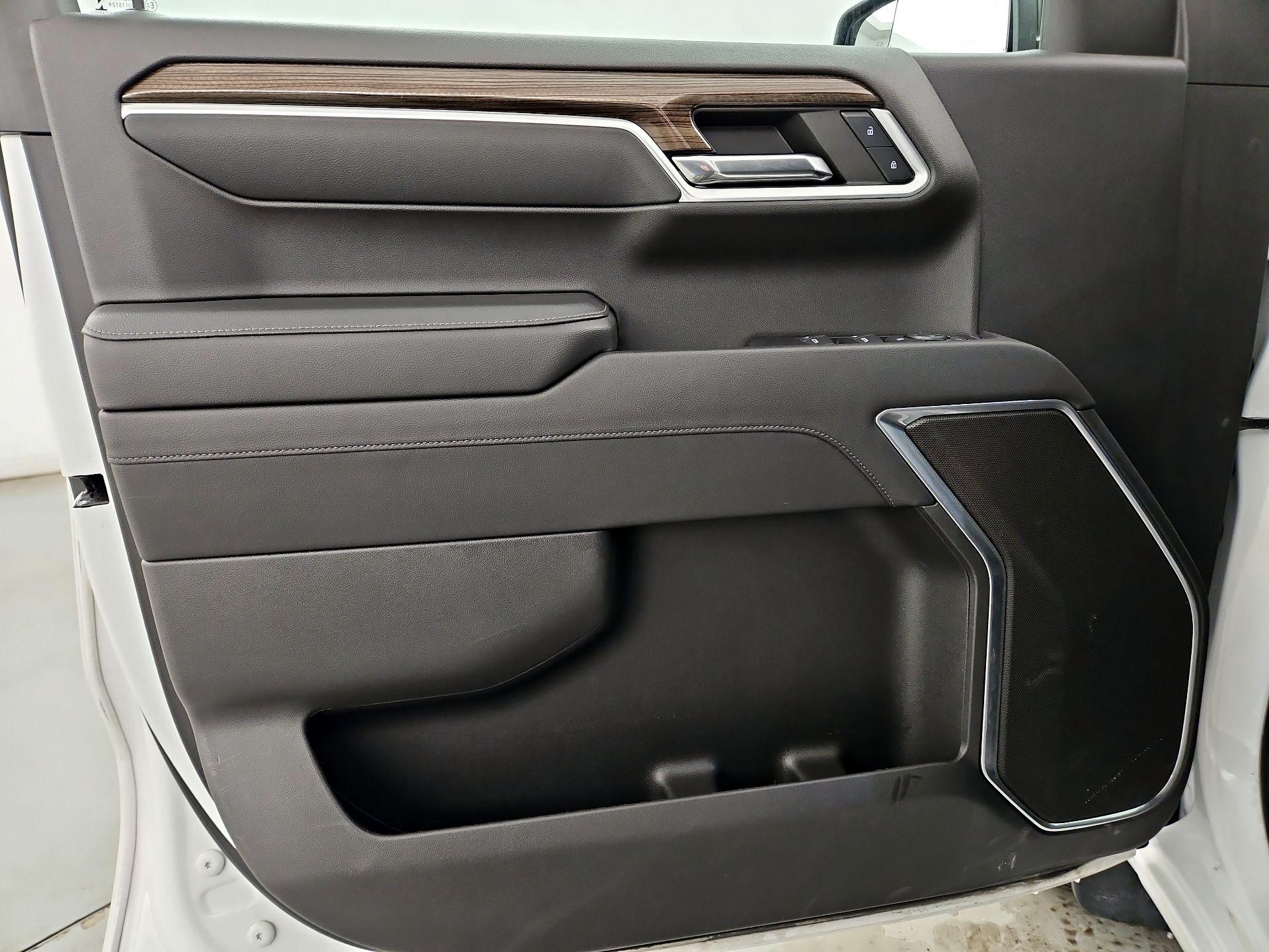 Thumbnail: 2022 Chevrolet Silverado 1500 - 12