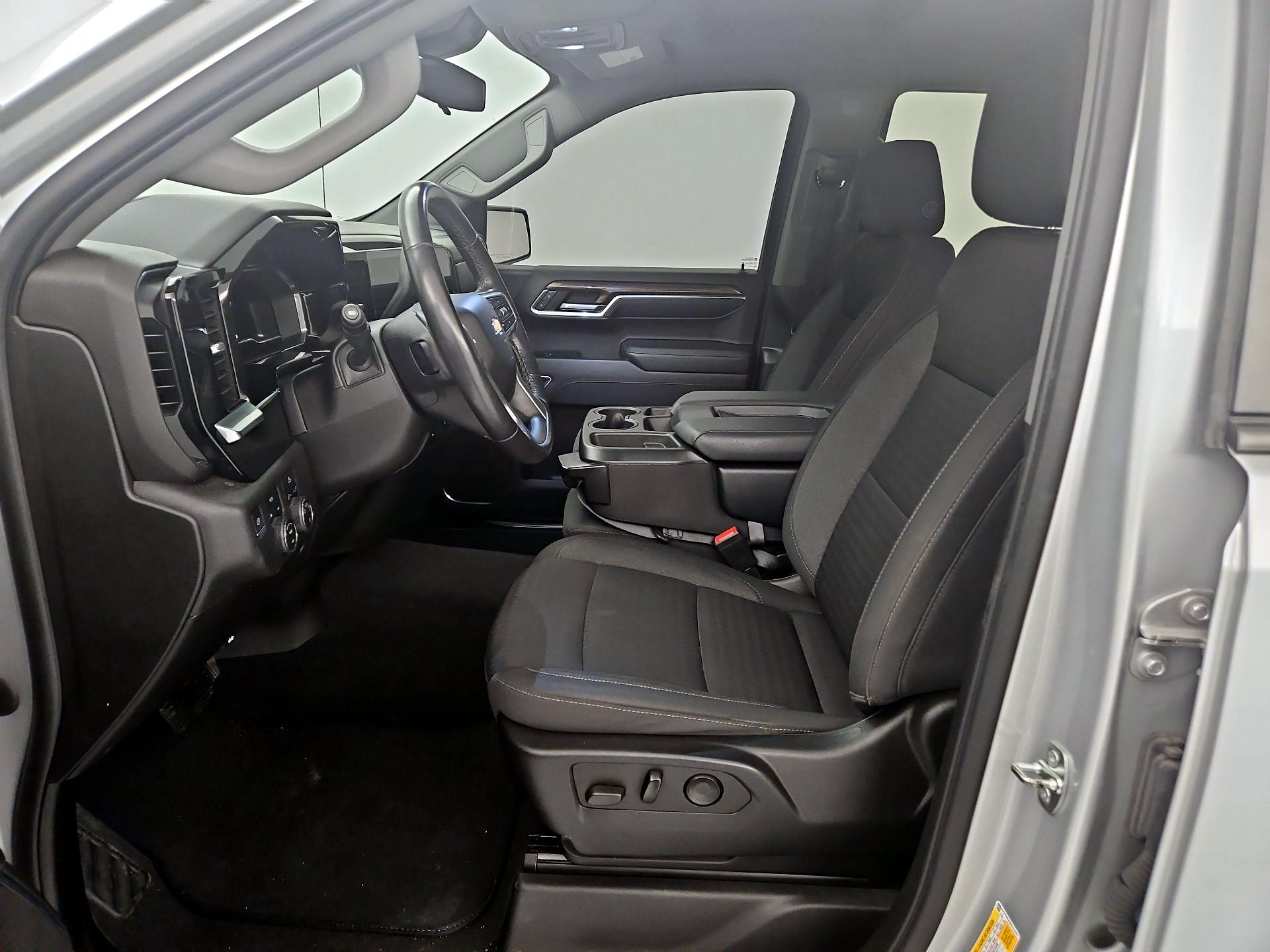 Thumbnail: 2022 Chevrolet Silverado 1500 - 11