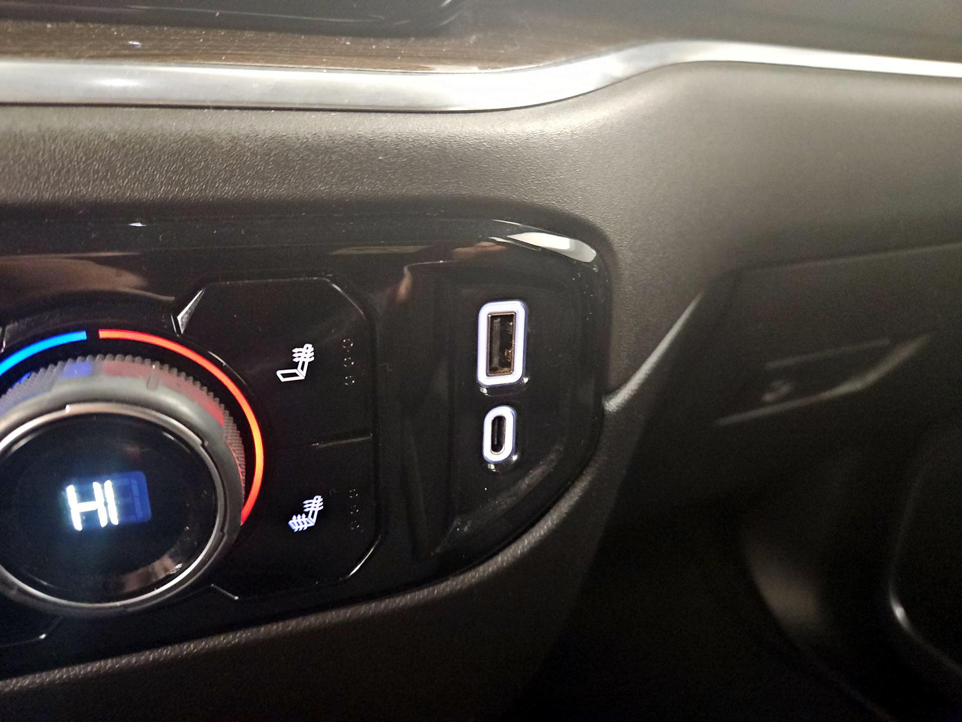 Thumbnail: 2022 Chevrolet Silverado 1500 - 18